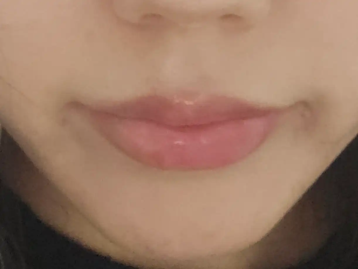 언니의파우치 리뷰 이미지 3 - [글레이즈 크레이즈 틴티드 립 세럼]