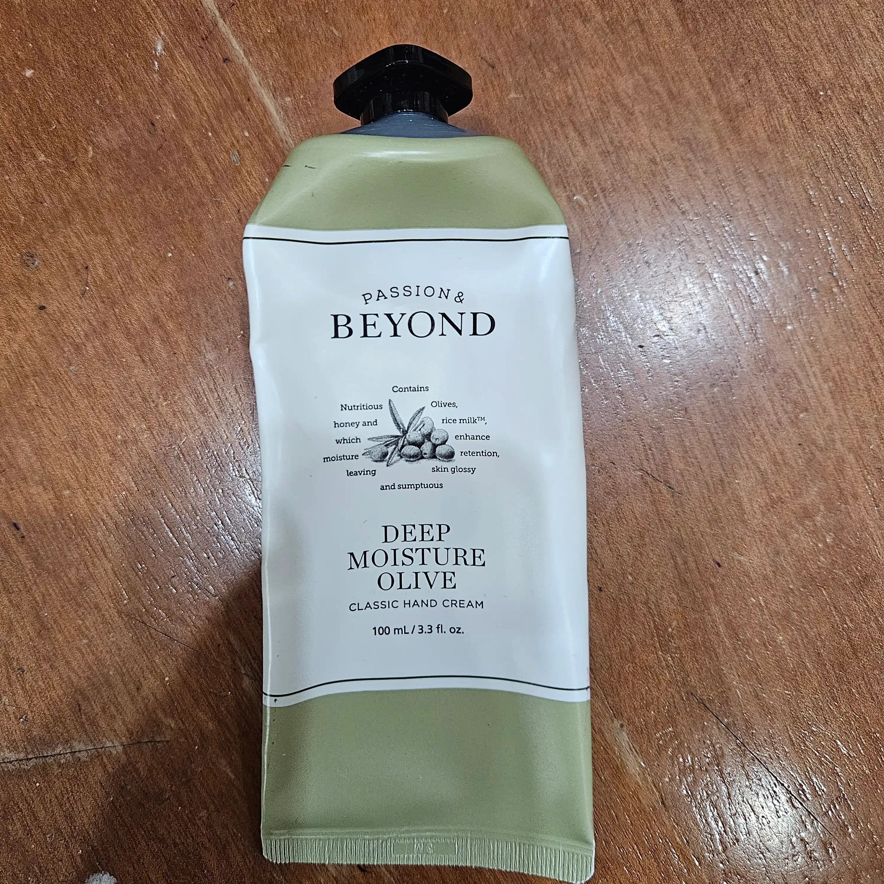 언니의파우치 리뷰 이미지 - [클래식 핸드크림 딥모이스처 올리브]