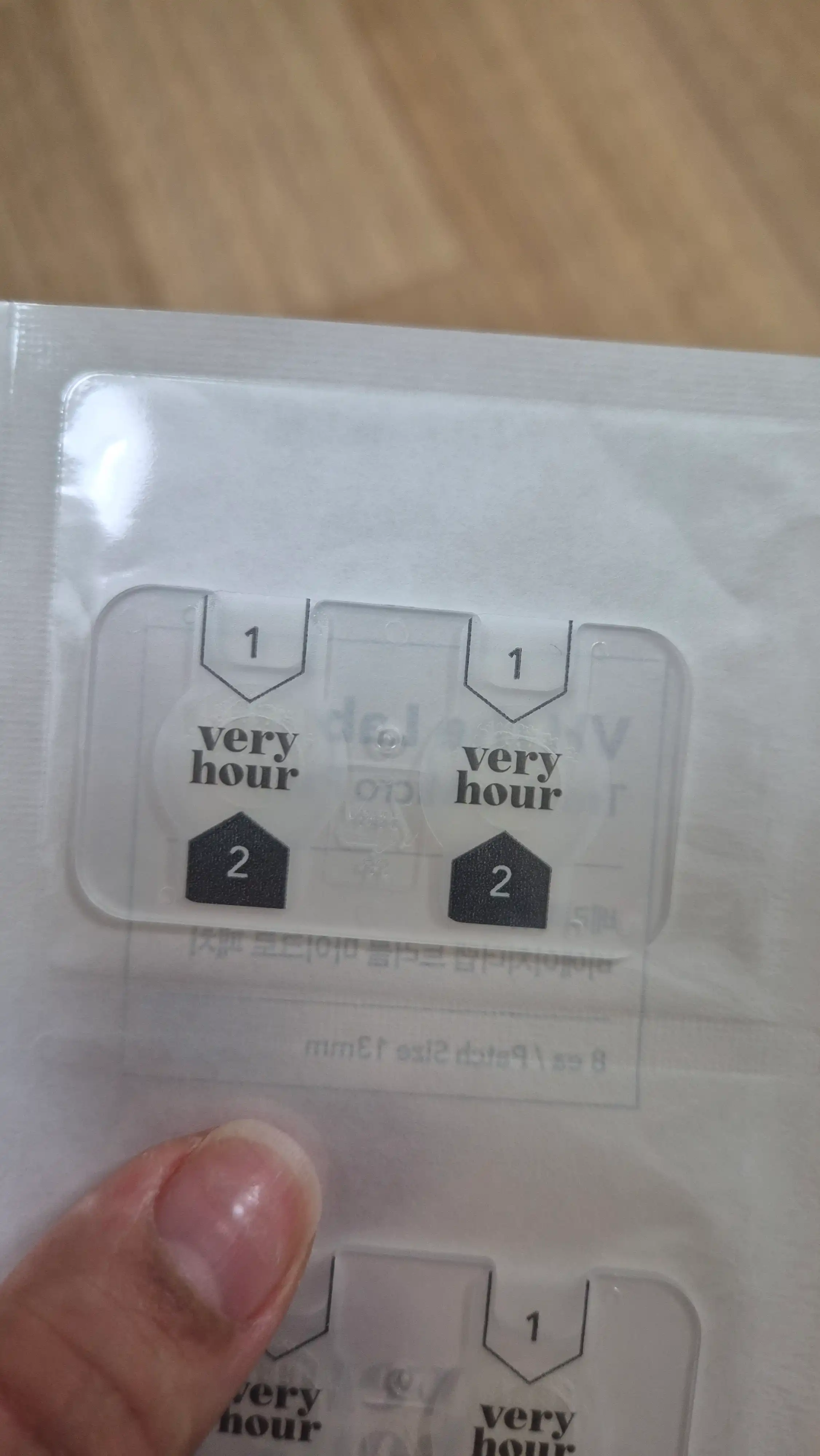 언니의파우치 리뷰 이미지 3 - [비에이치더랩 트러블 마이크로 패치]