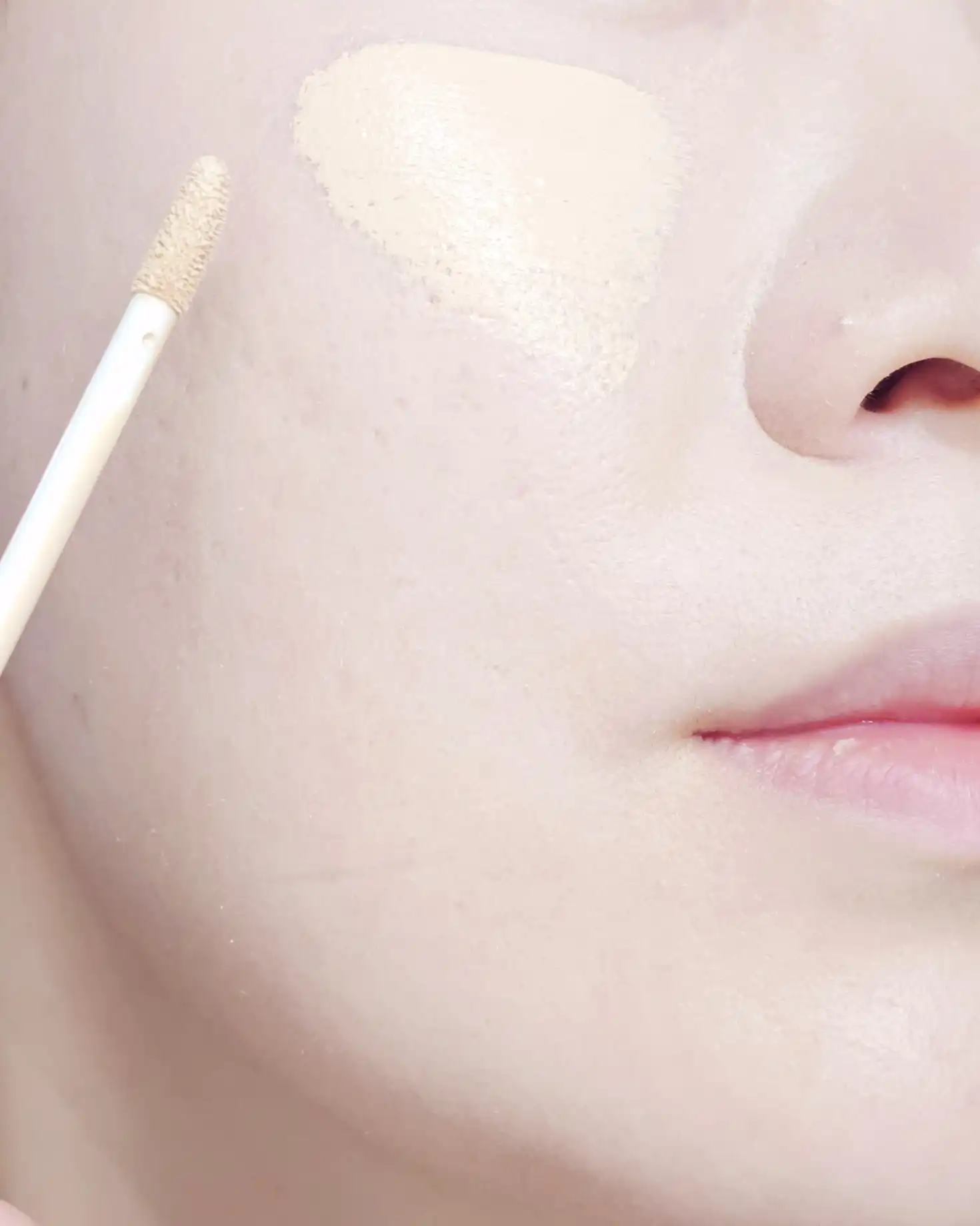 언니의파우치 리뷰 이미지 4 - [(루나X베베더오리) 롱래스팅 팁 컨실러]