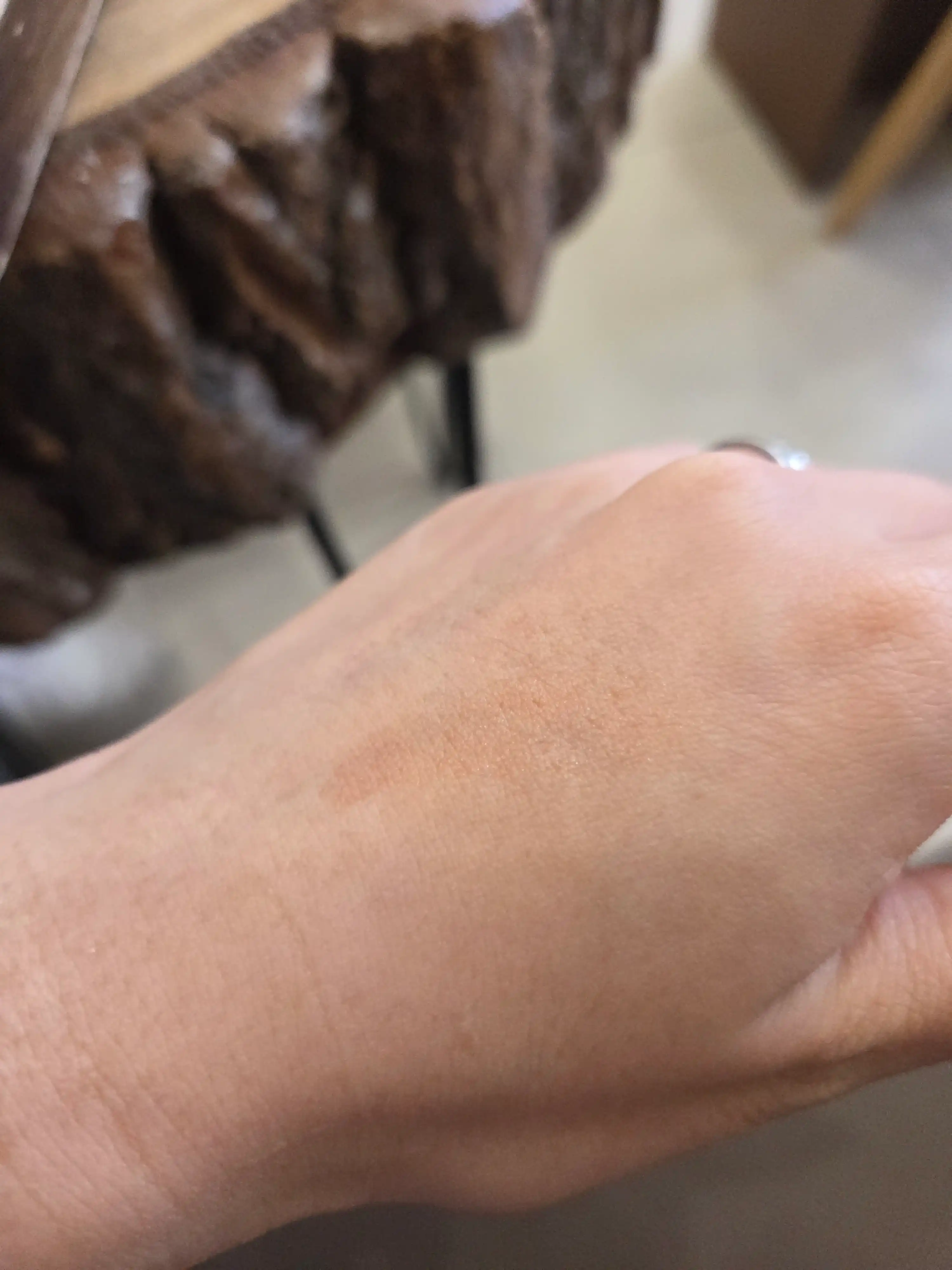 언니의파우치 리뷰 이미지 3 - [립케어 스트로베리 샤인]