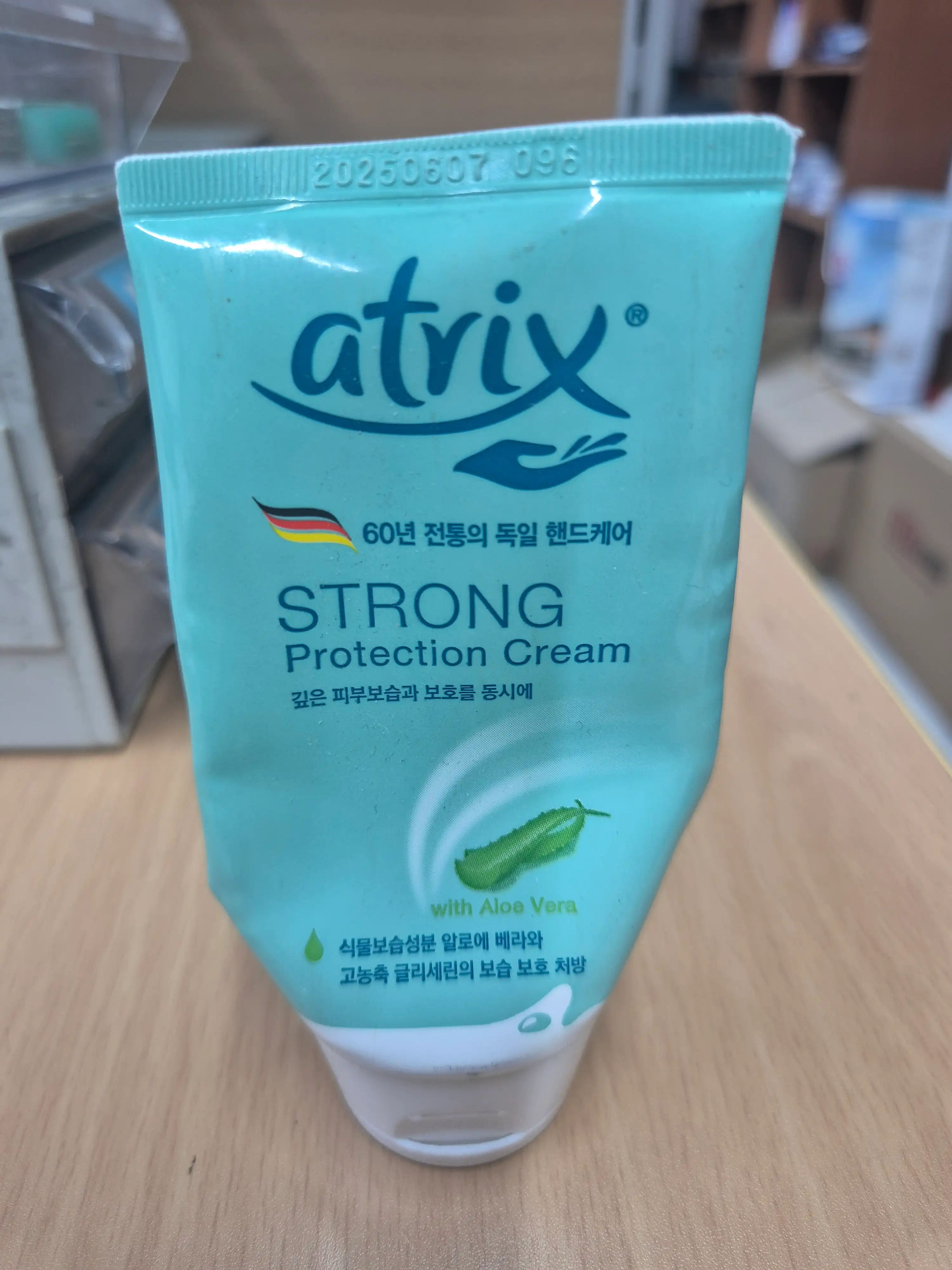 언니의파우치 리뷰 이미지 - [핸드앤네일 케어 모이스춰라이저]