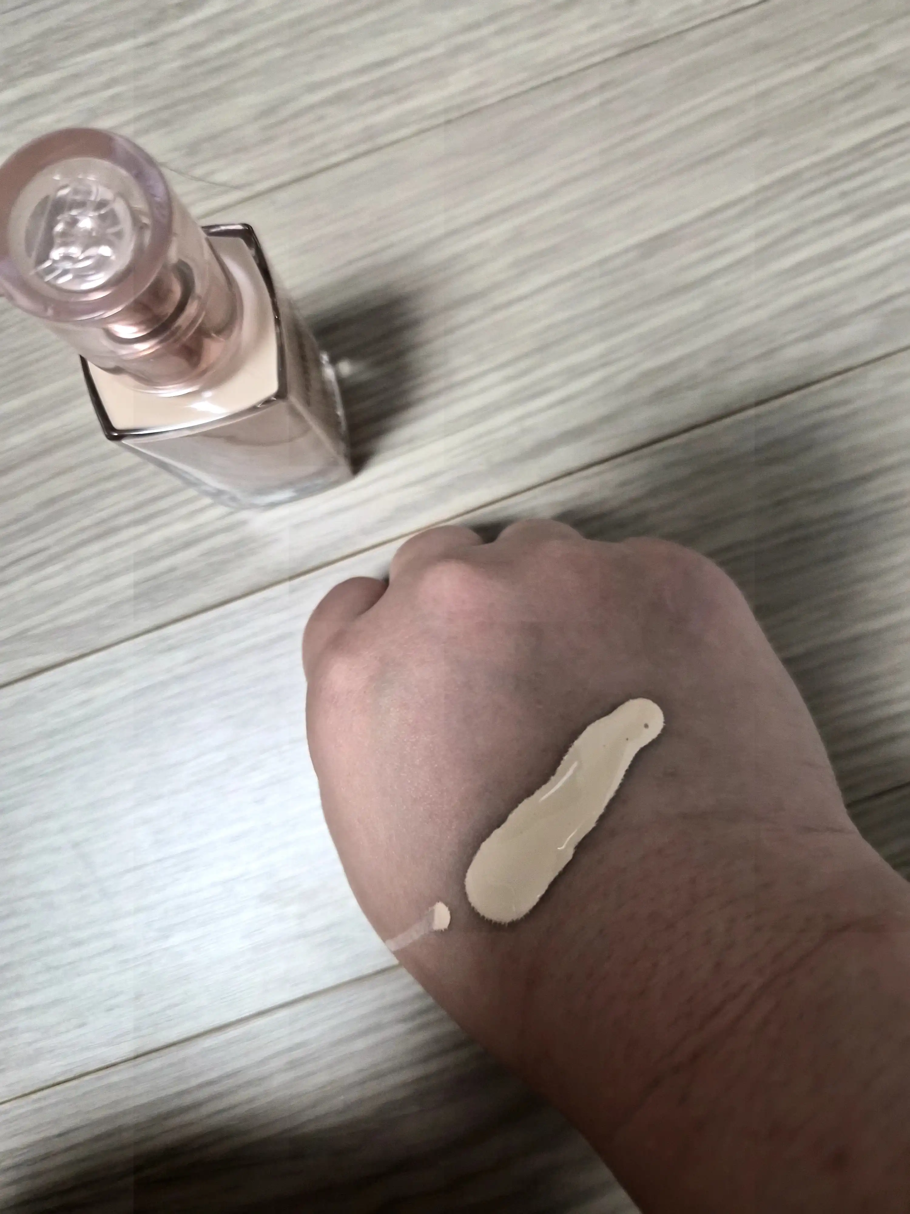 언니의파우치 리뷰 이미지 2 - [커버리셔스 세럼 파운데이션]