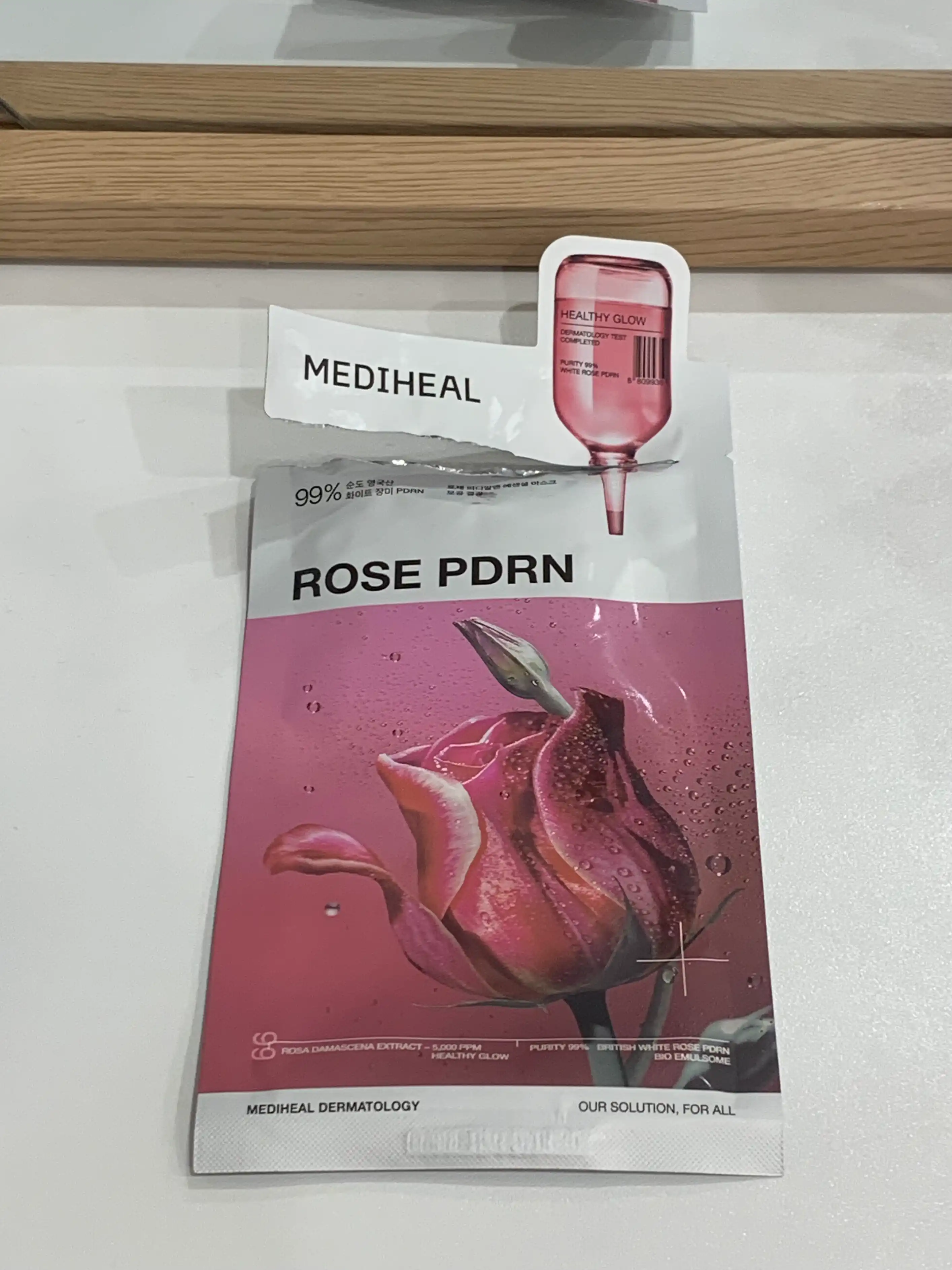 언니의파우치 리뷰 이미지 - [로제 피디알엔 에센셜 마스크 모공 결광]