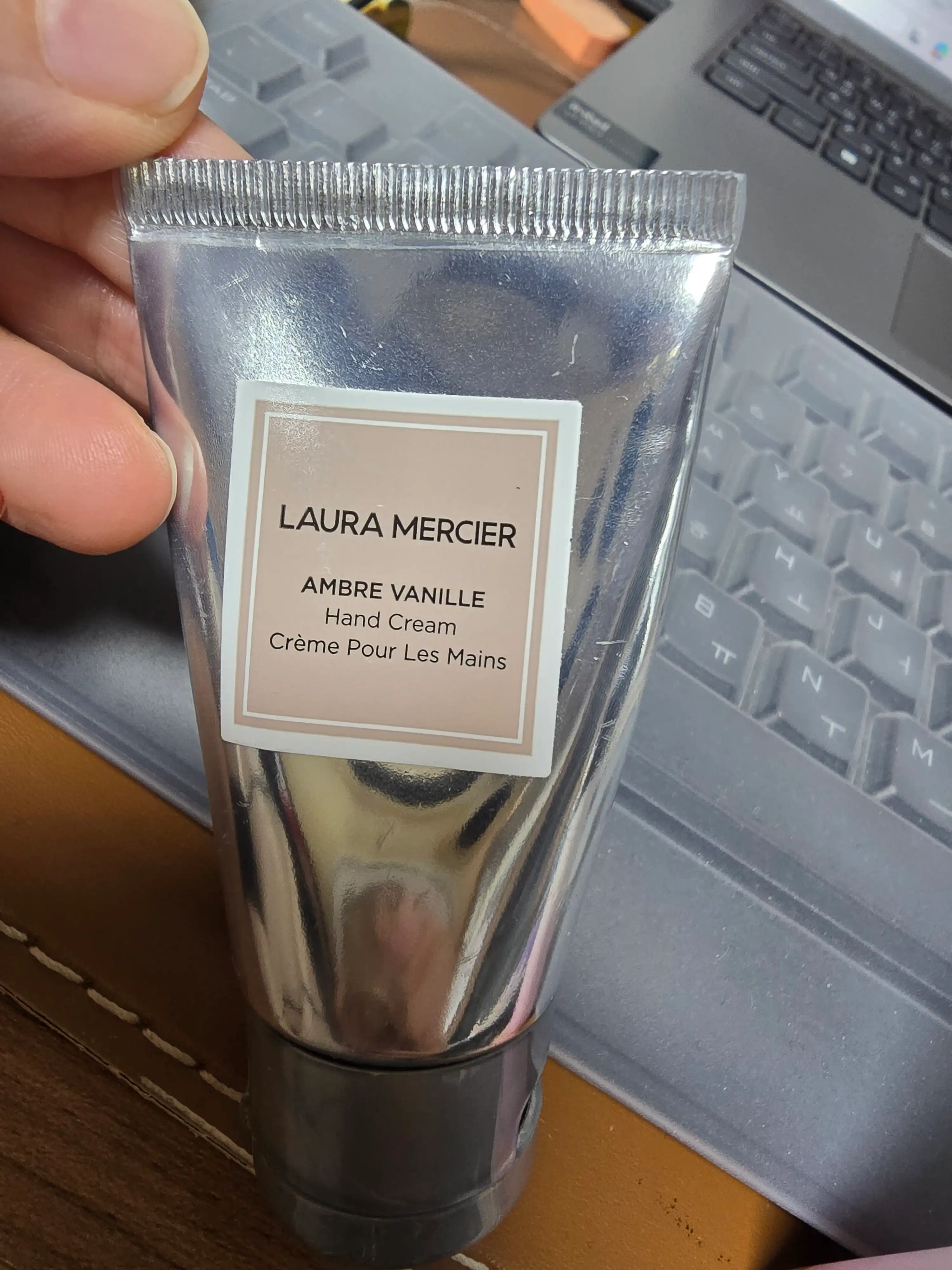 앰버 바닐라 핸드 크림