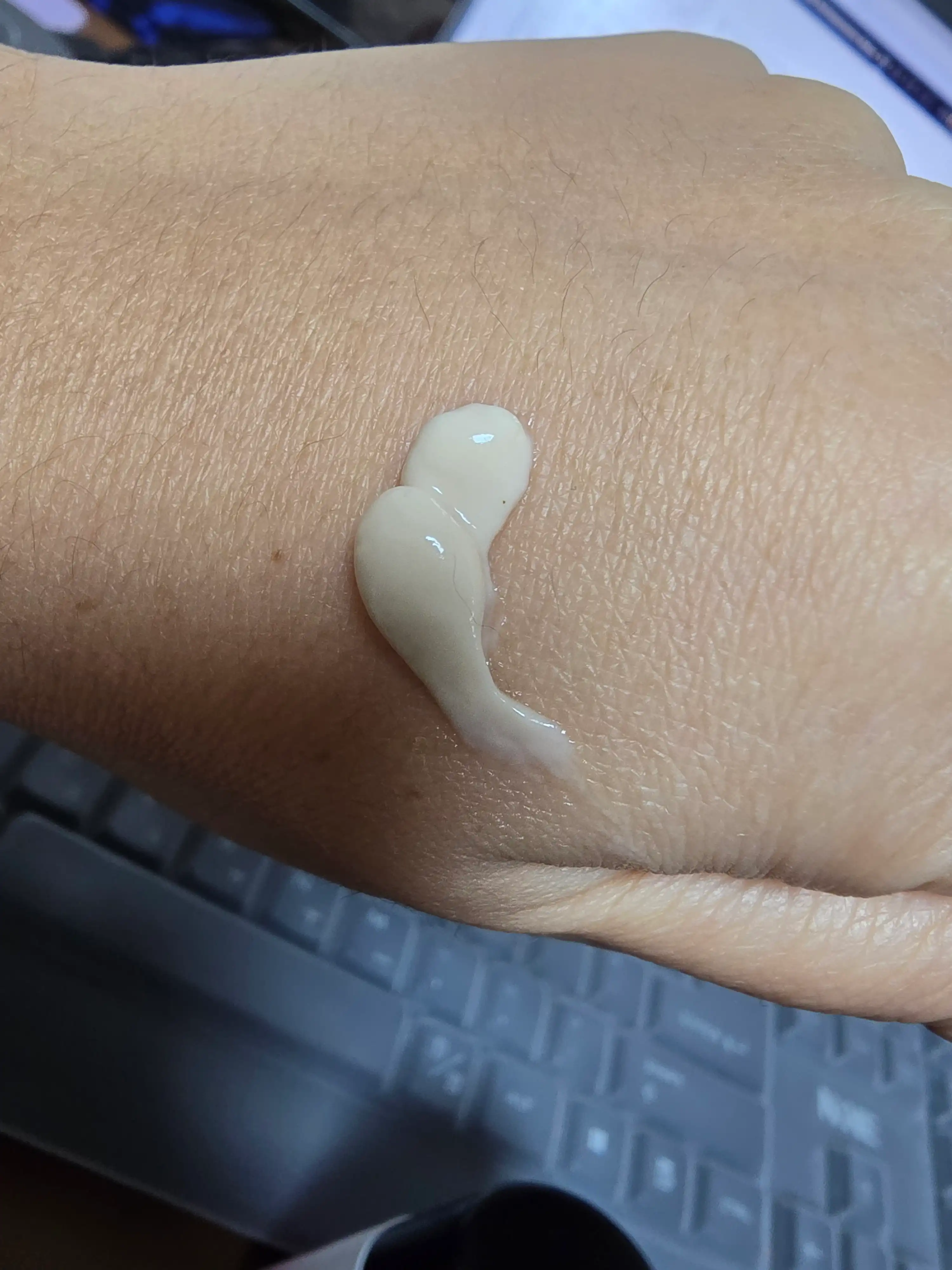 언니의파우치 리뷰 이미지 3 - [앰버 바닐라 핸드 크림]