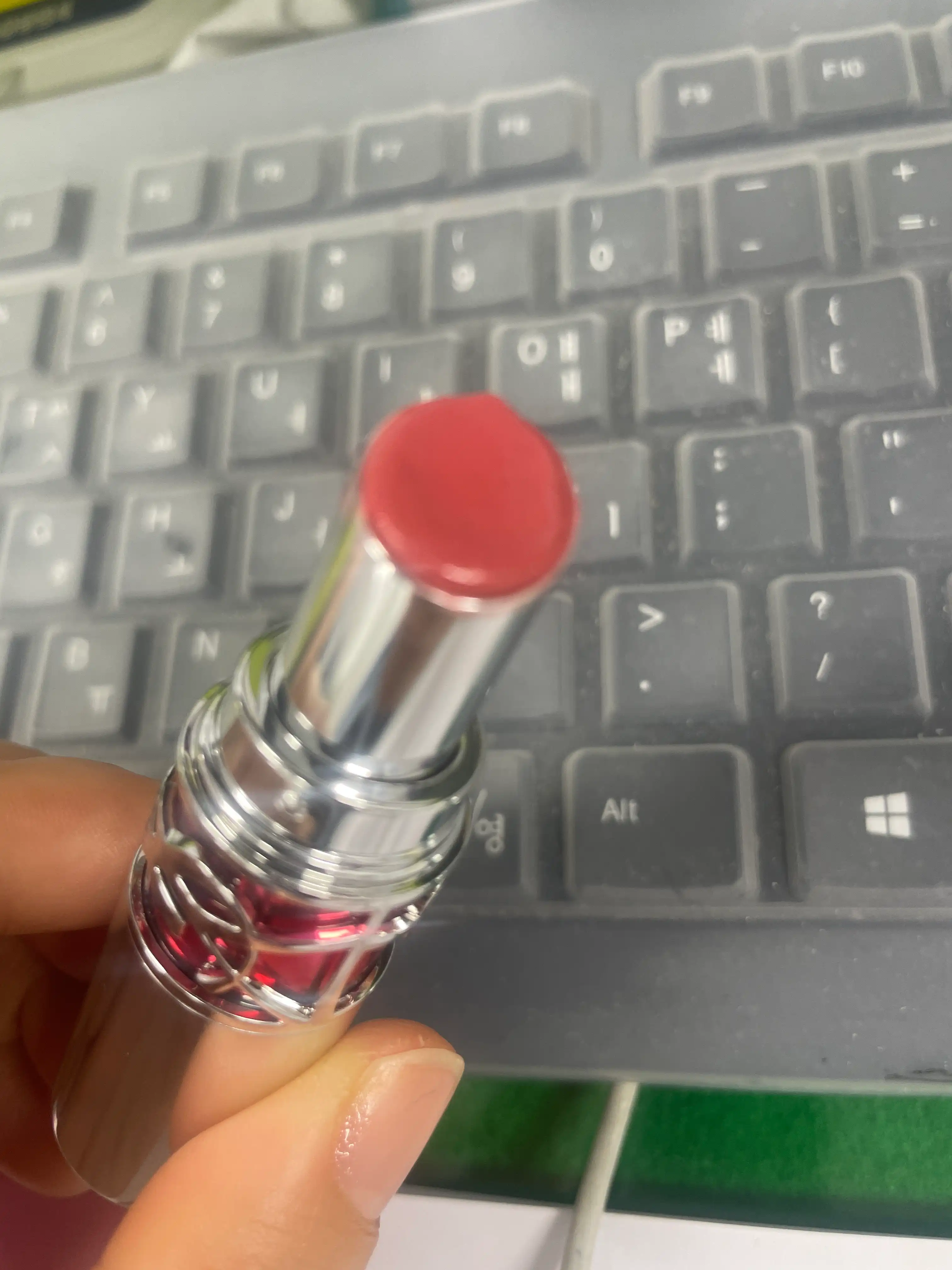 선택된 언니의파우치 리뷰 이미지 - [러브샤인 워터샤인 립스틱]