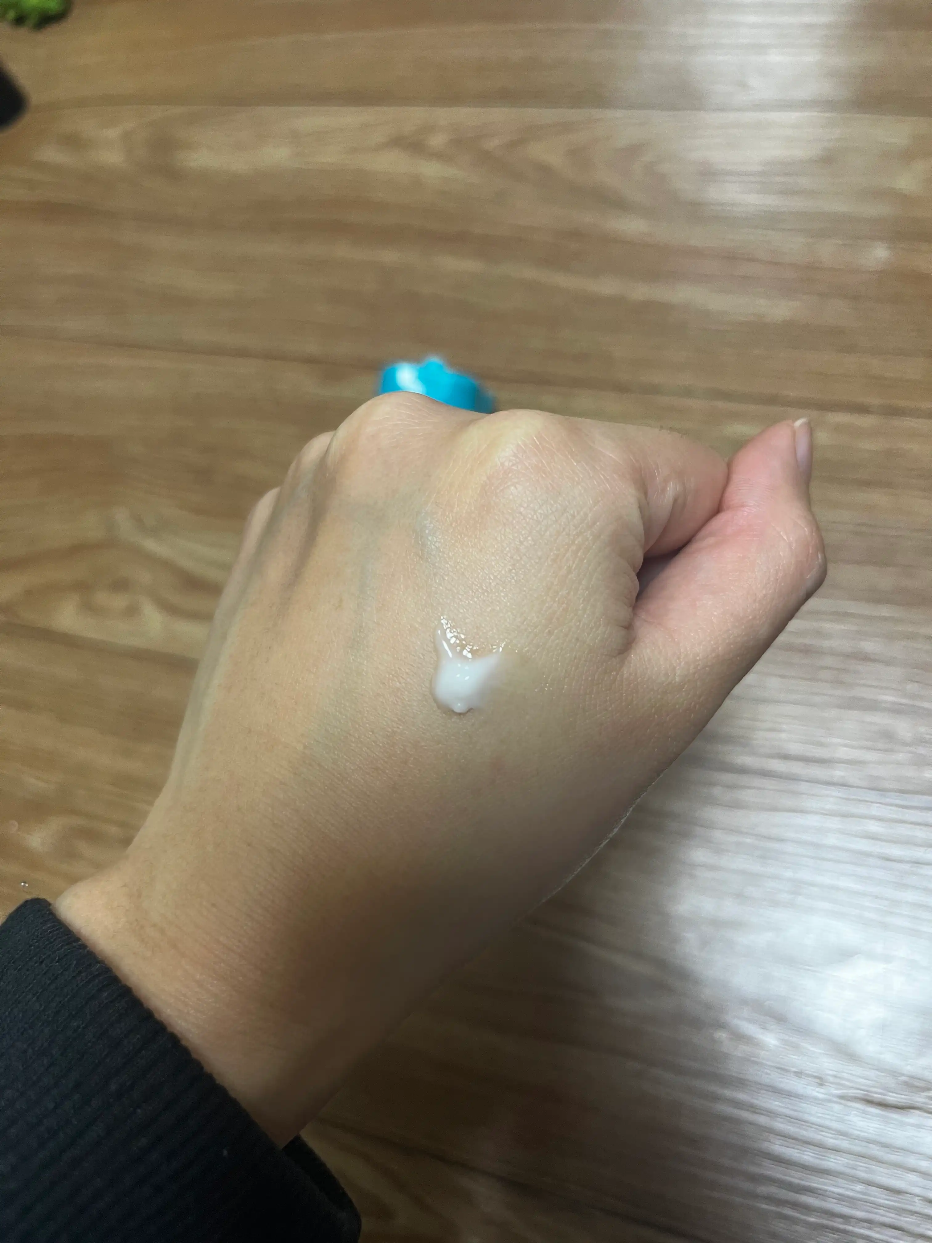 언니의파우치 리뷰 이미지 - [우레아 9.8 풋 크림]