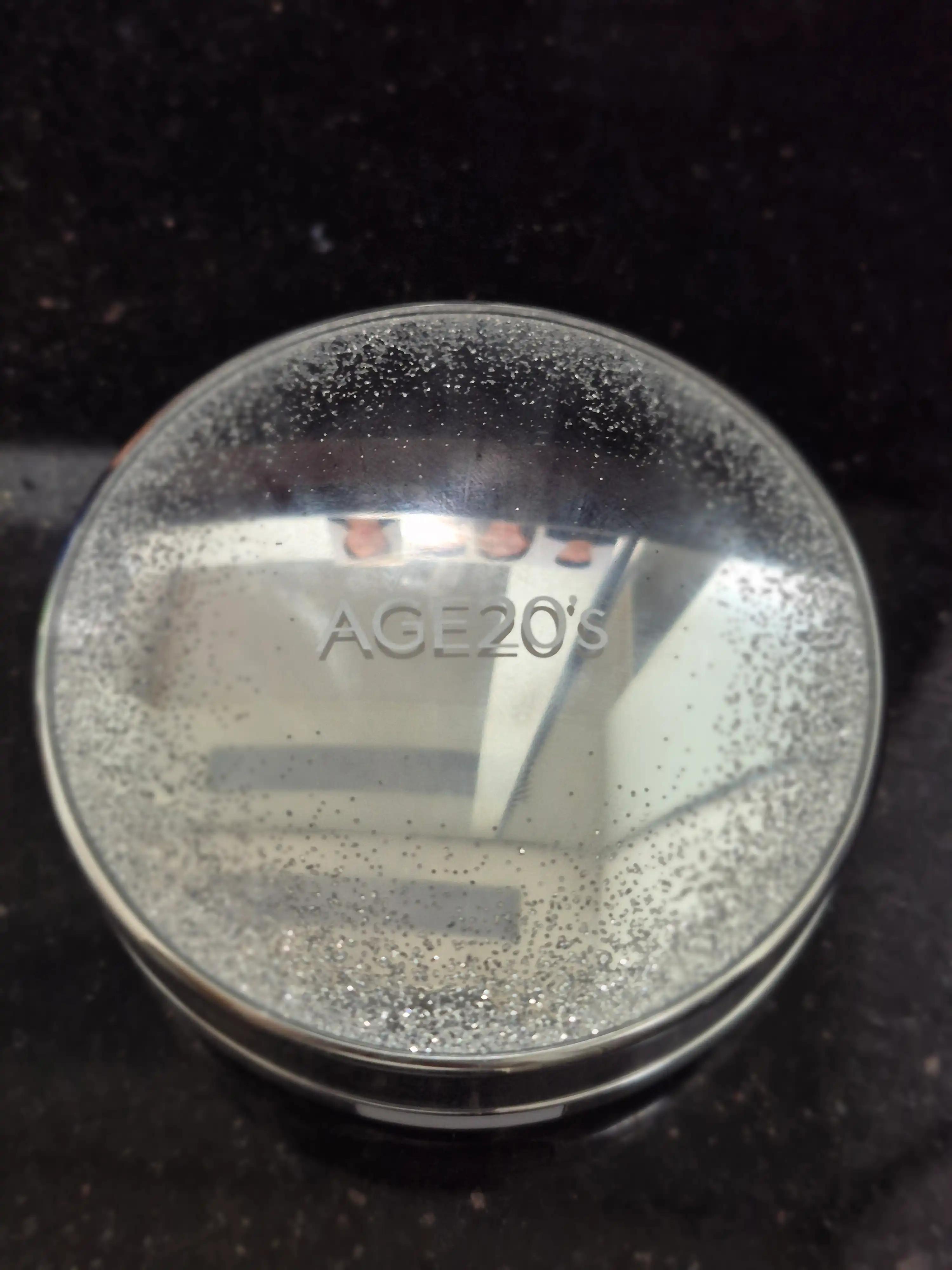 언니의파우치 리뷰 이미지 - [뉴오리지널 에센스 커버팩트 스파클에디션 화이트 라떼]