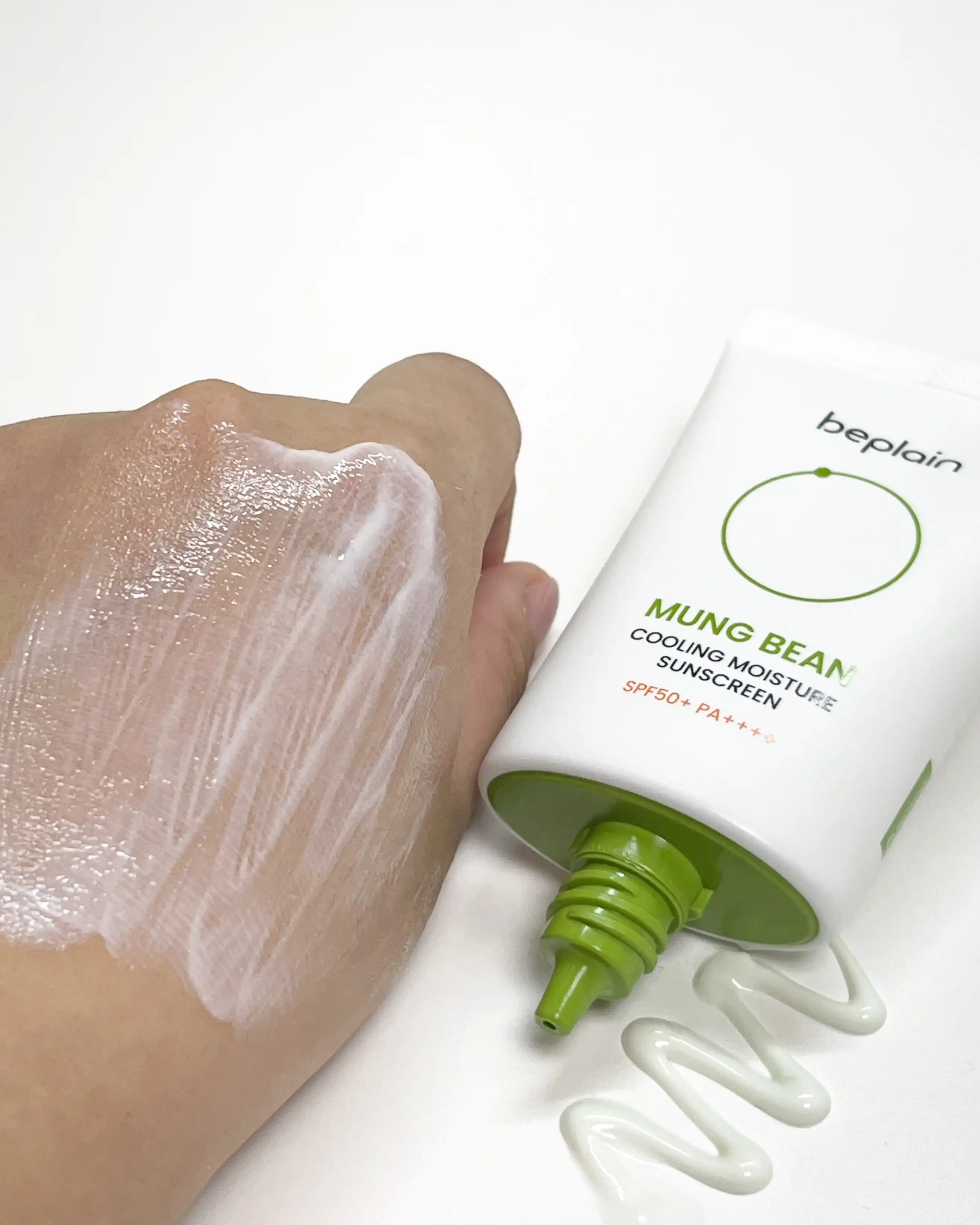 언니의파우치 리뷰 이미지 3 - [녹두 쿨링 수분 선크림]