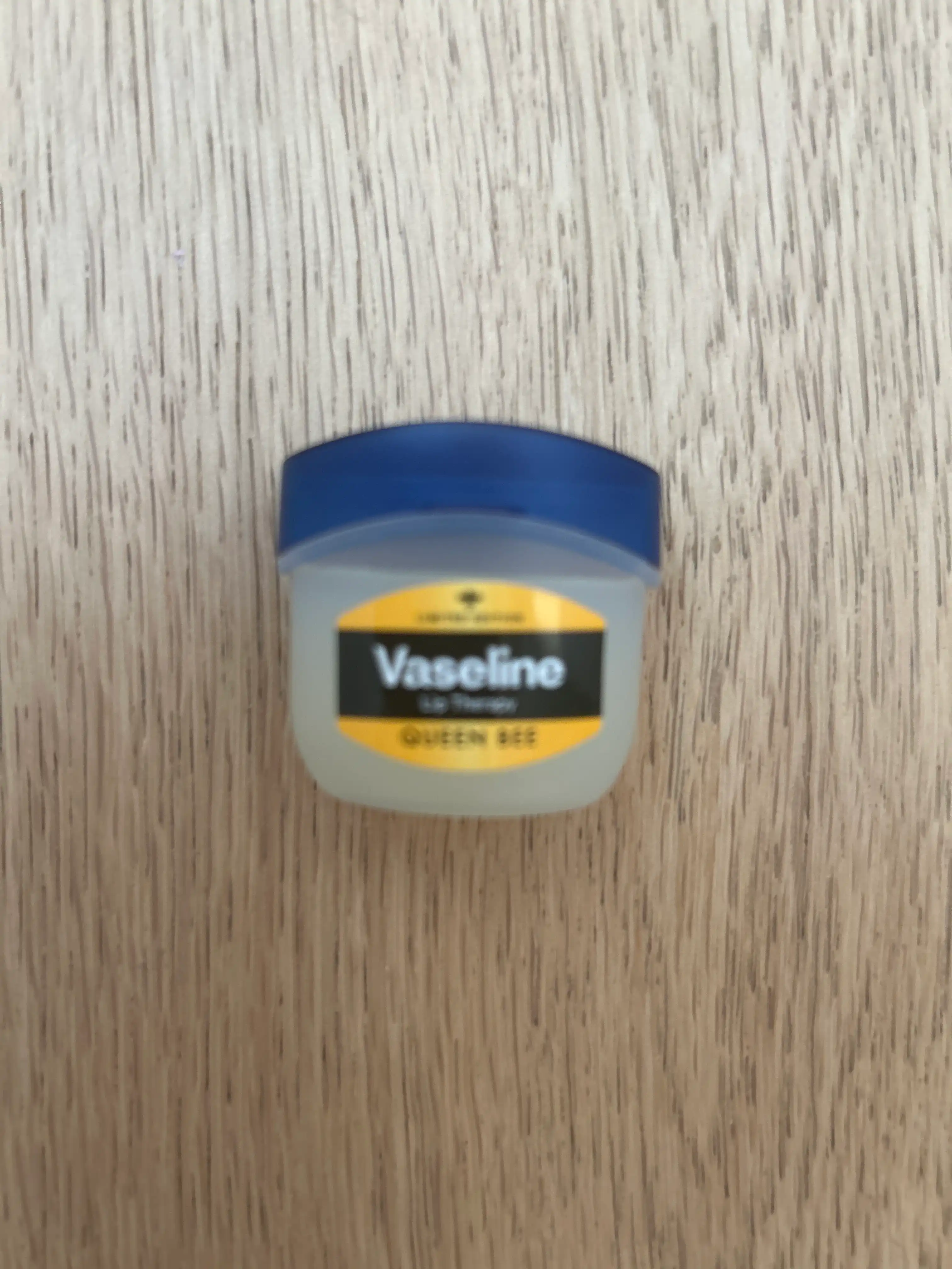 언니의파우치 리뷰 이미지 - [립테라피 미니자 립밤 퀸비]