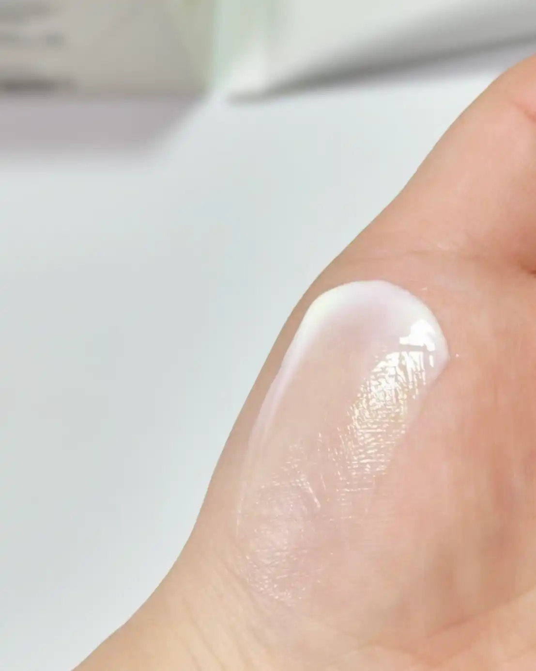 언니의파우치 리뷰 이미지 4 - [녹두 쿨링 수분 선크림]