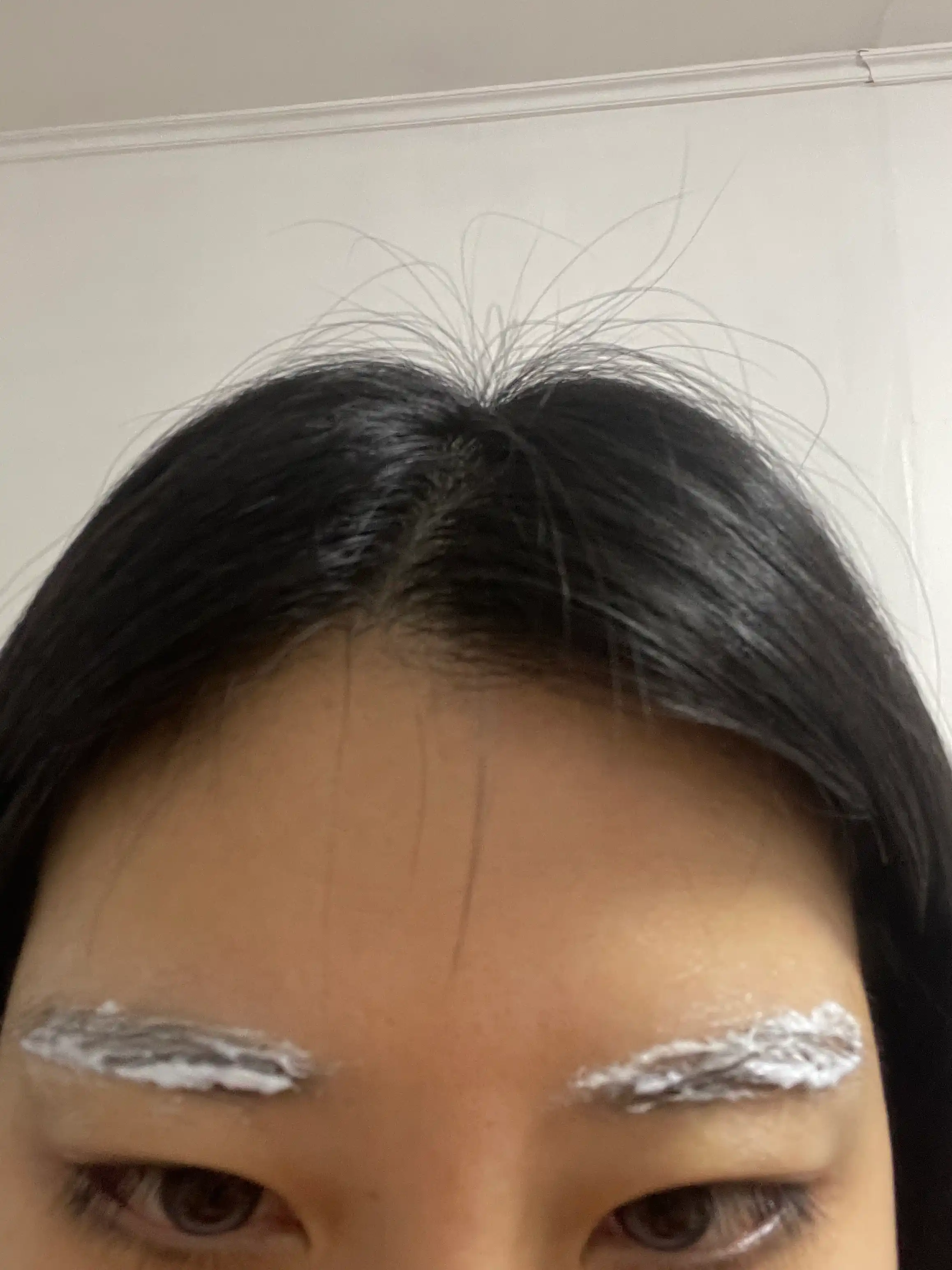 언니의파우치 리뷰 이미지 2 - [하이라이트 헤어 블리치 블랙빼기]