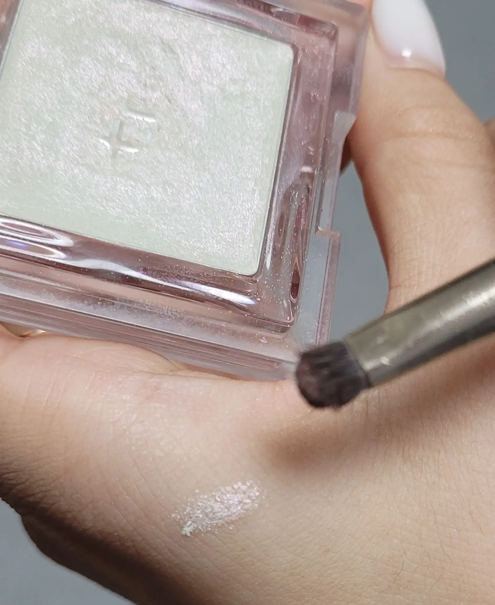 언니의파우치 리뷰 이미지 3 - [하이라이터]