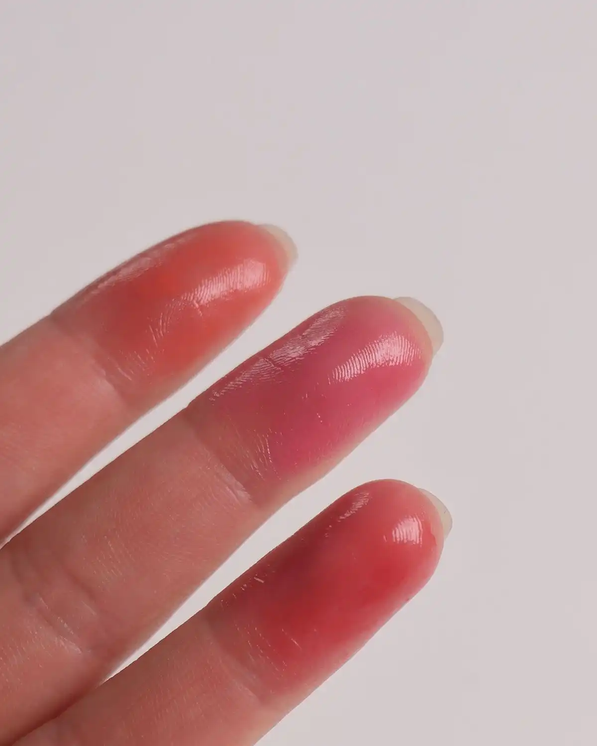 언니의파우치 리뷰 이미지 - [(롬앤X조앤프렌즈) 더 쥬시 래스팅 틴트]