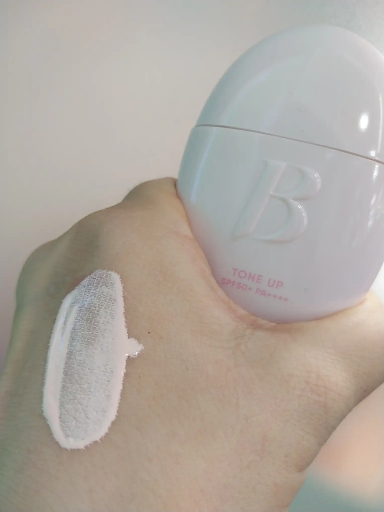 언니의파우치 리뷰 이미지 2 - [올데이 프렙 톤업 베이스 크림]