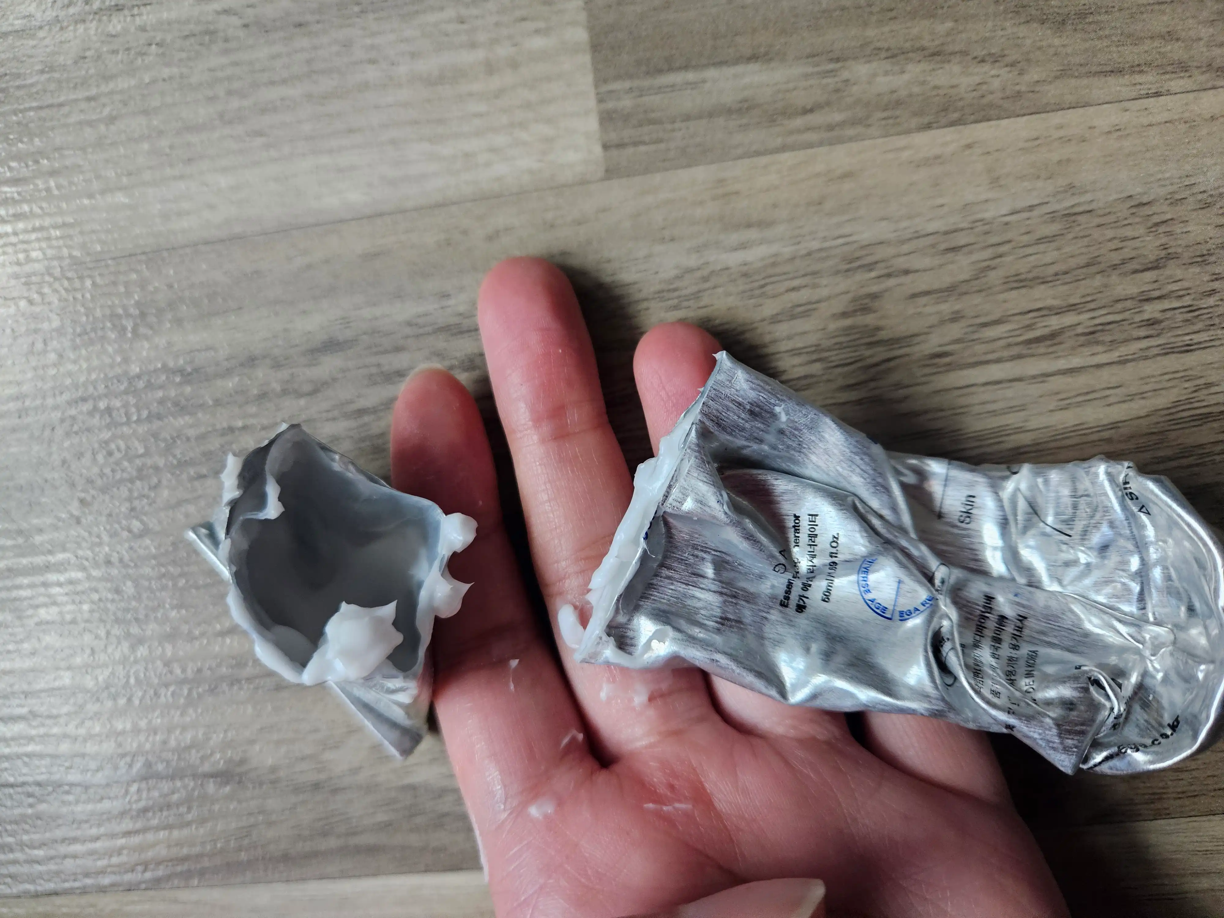 언니의파우치 리뷰 이미지 2 - [에센셜 리제너레이터]