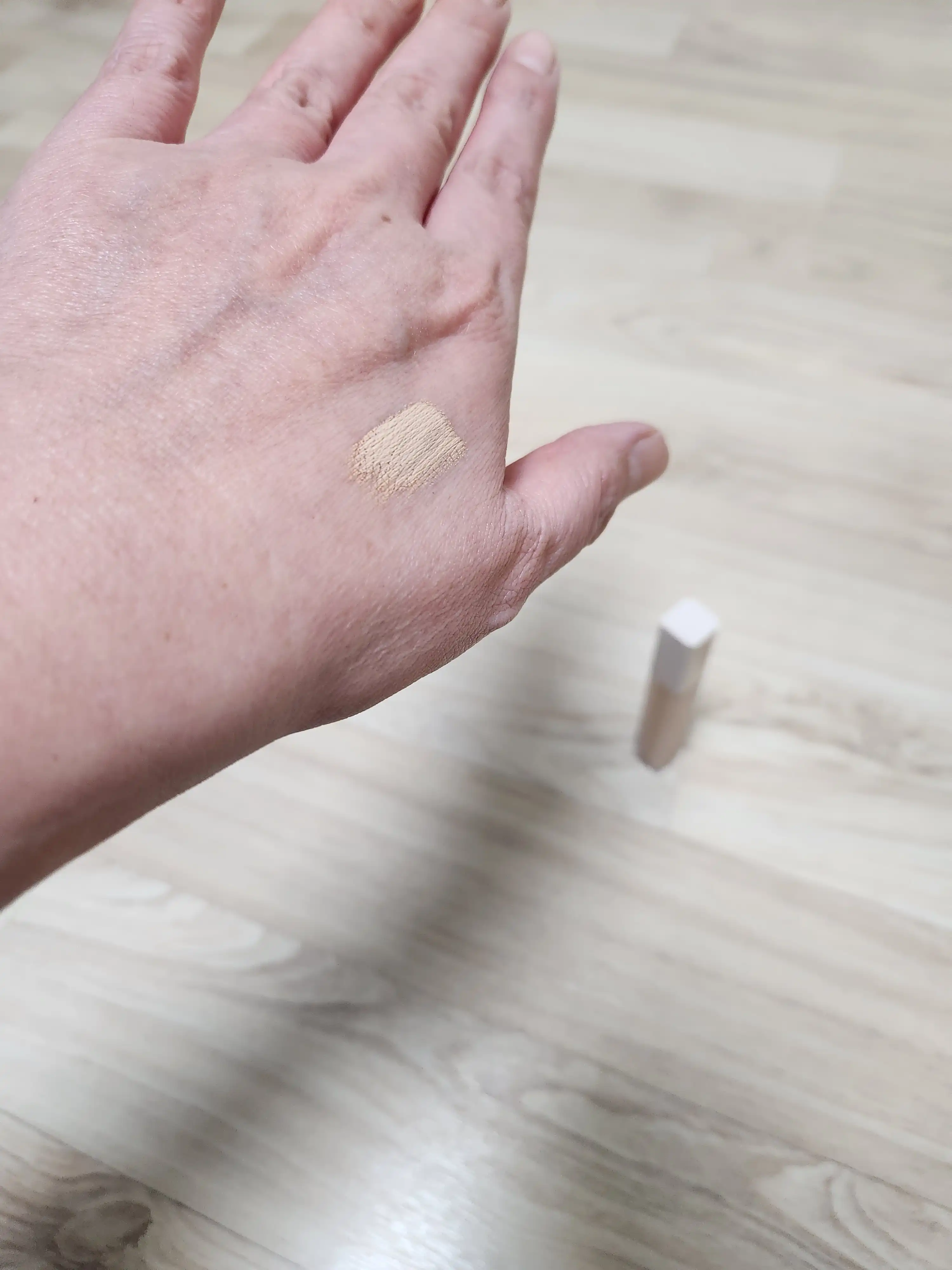 언니의파우치 리뷰 이미지 3 - [디파이닝 커버 컨실러 22AD]