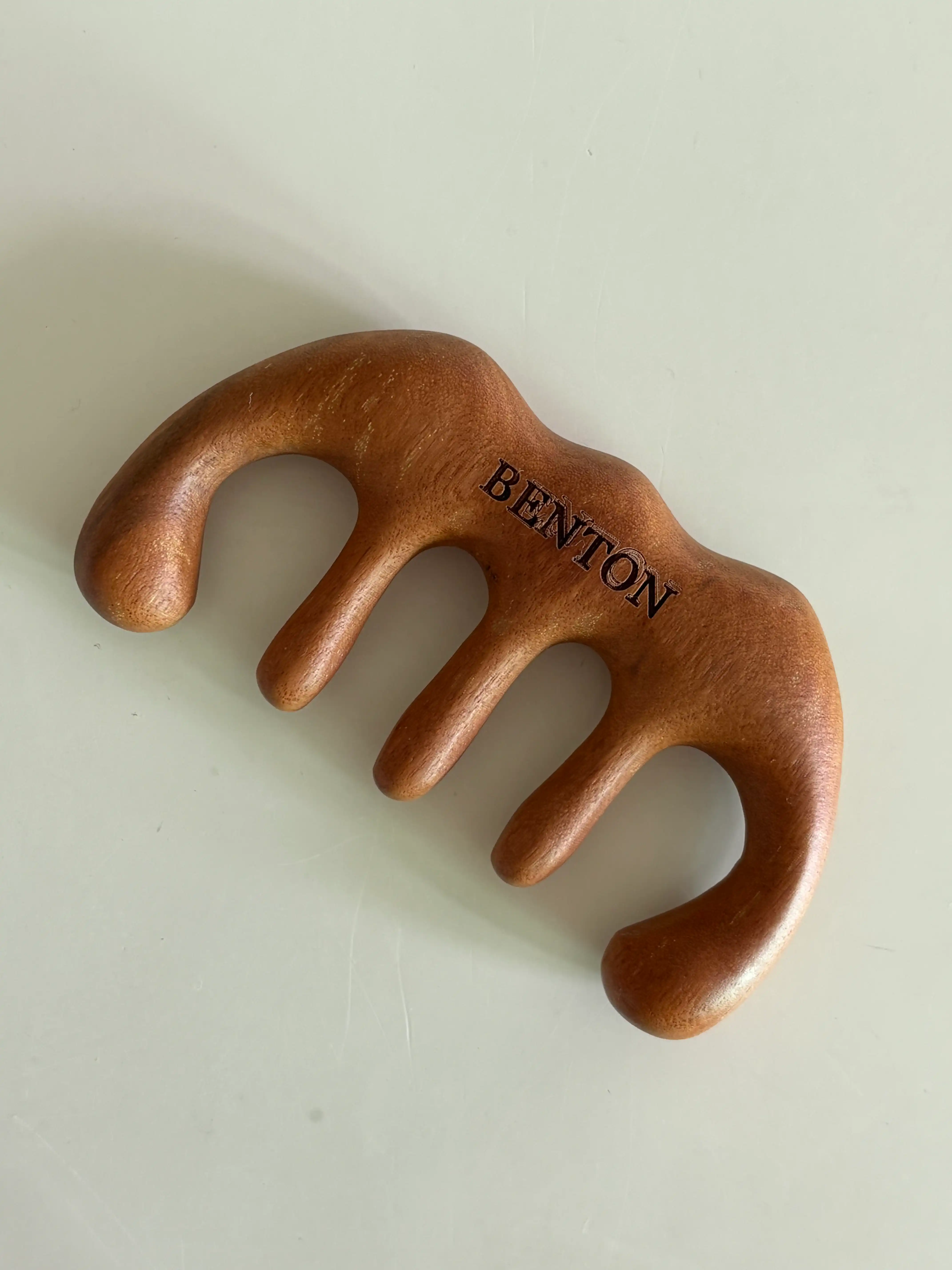 언니의파우치 리뷰 이미지 - [두피 괄사 마사지기]