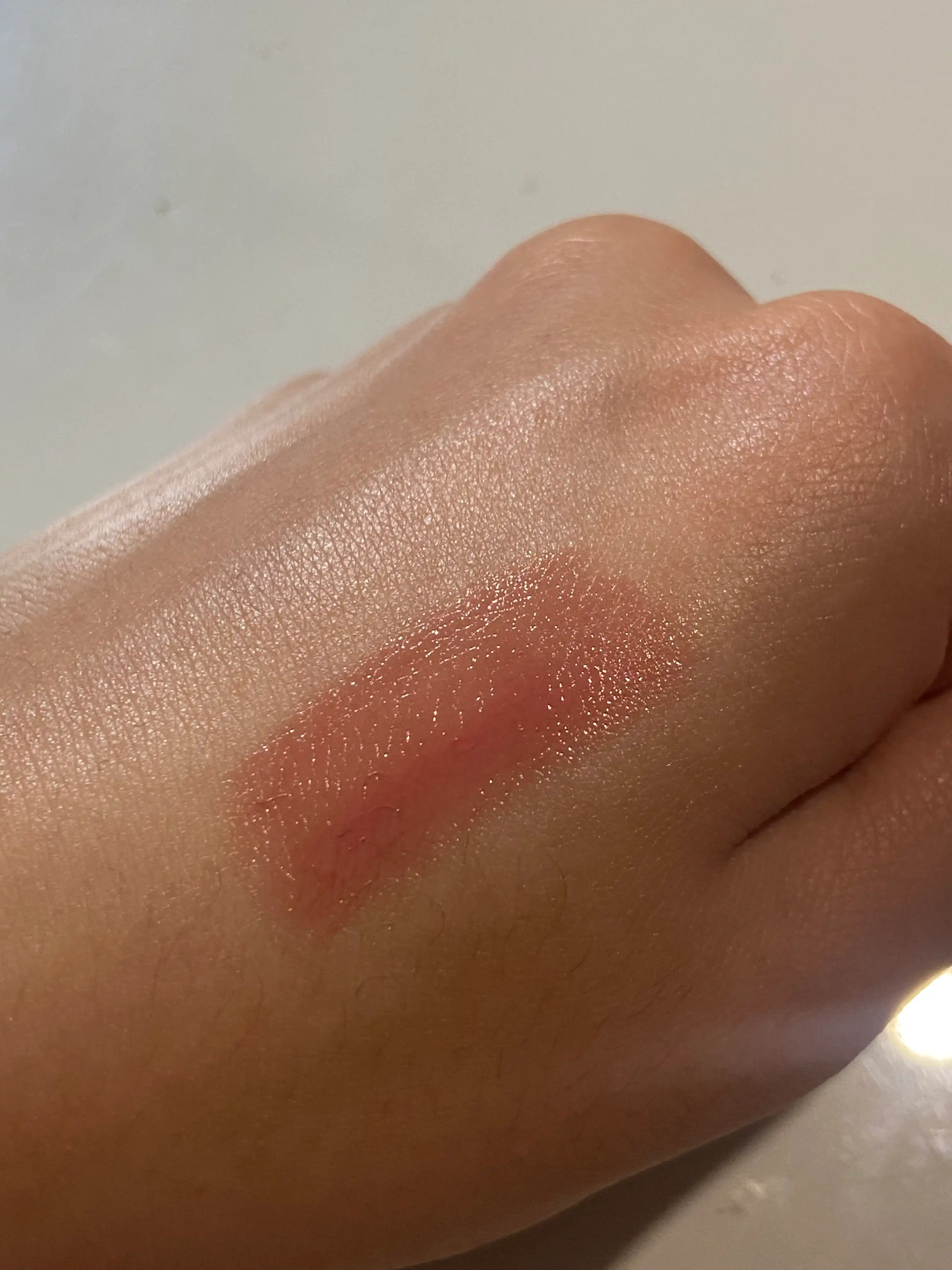 언니의파우치 리뷰 이미지 3 - [센슈얼 틴티드 샤인 스틱]