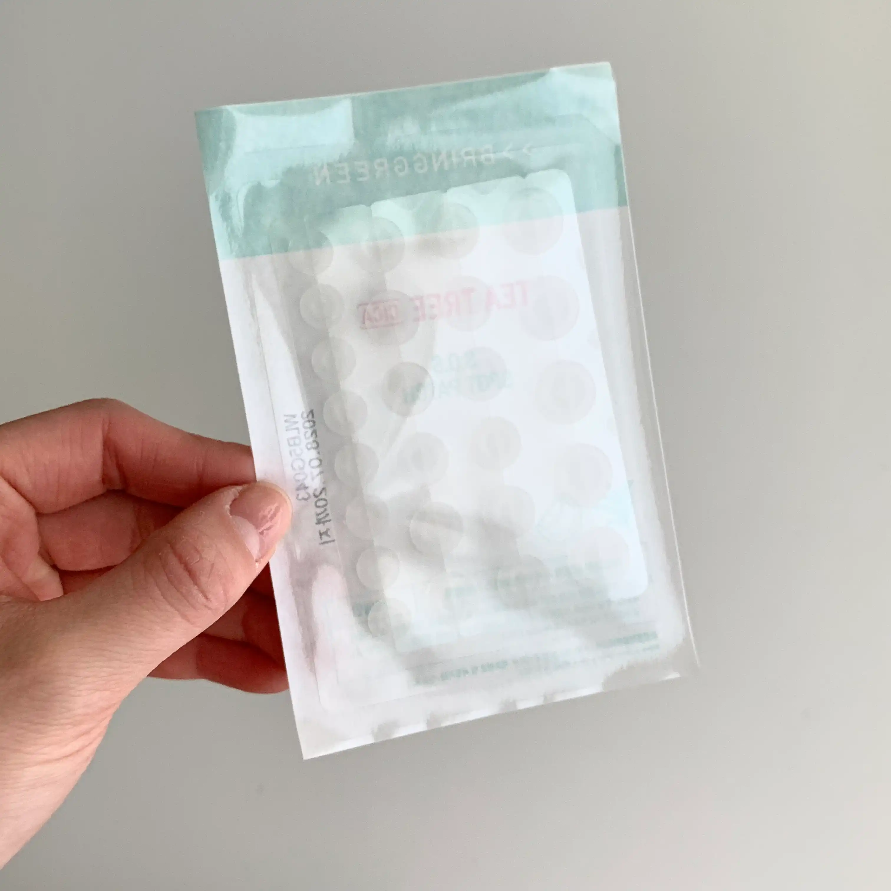 언니의파우치 리뷰 이미지 3 - [티트리 시카 SOS 스팟패치]