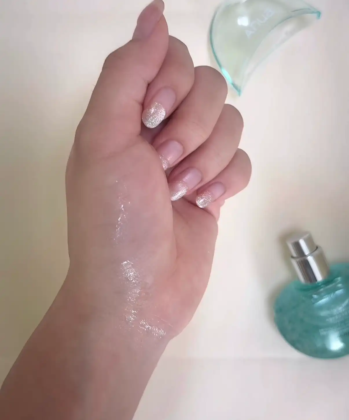 언니의파우치 리뷰 이미지 3 - [피디알엔 히알루론산 수분 캡슐 미스트]