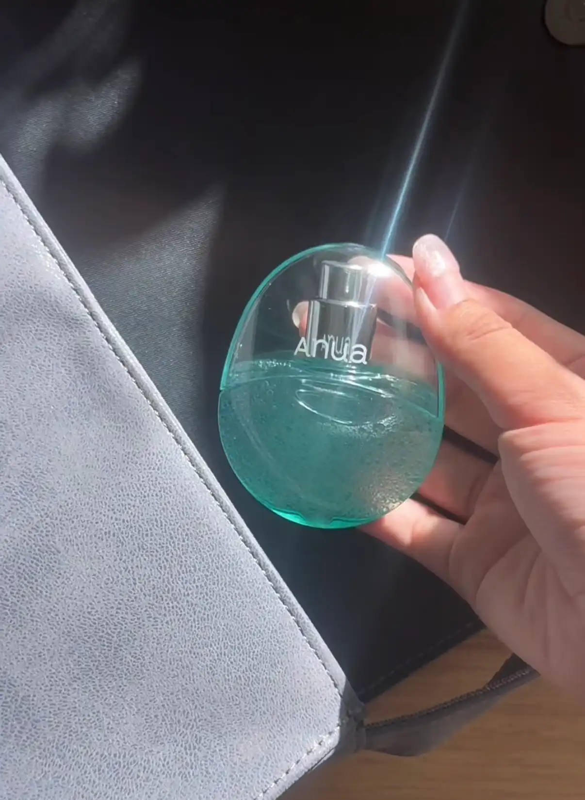 언니의파우치 리뷰 이미지 2 - [피디알엔 히알루론산 수분 캡슐 미스트]