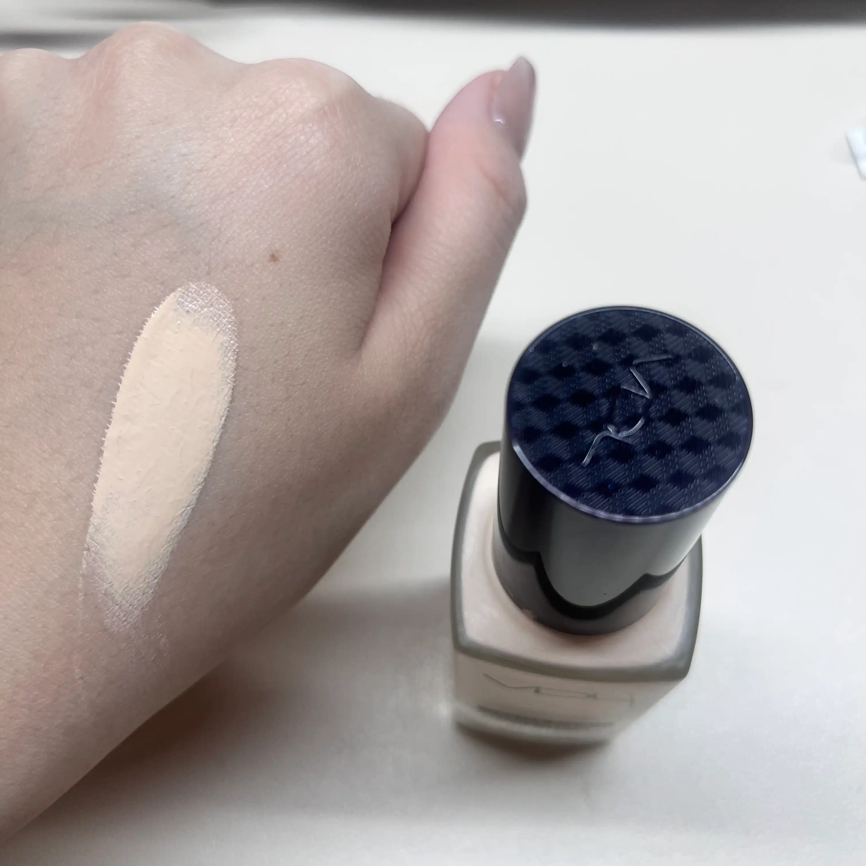 언니의파우치 리뷰 이미지 3 - [커버스테인 퍼펙팅 파운데이션]