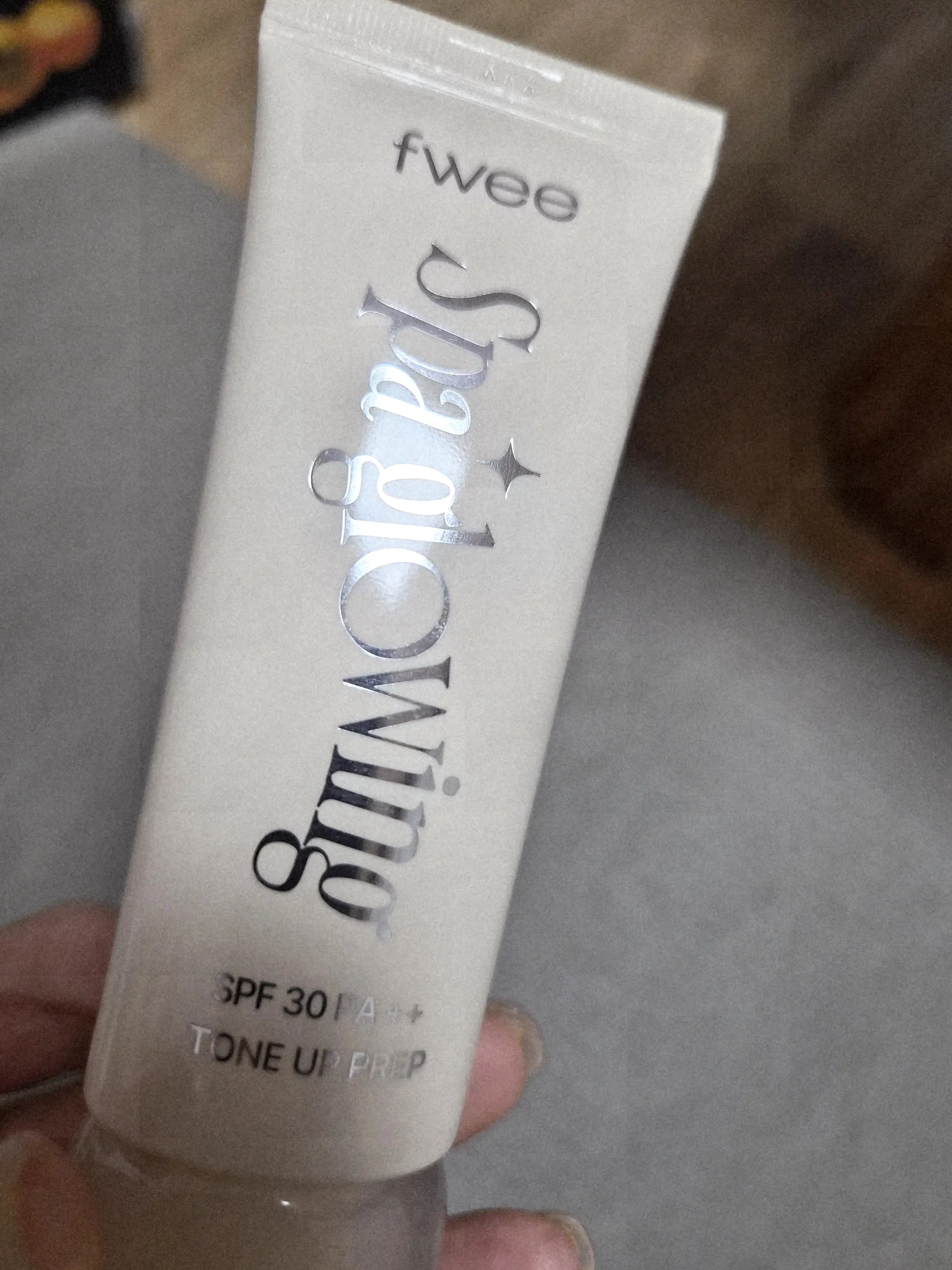 언니의파우치 리뷰 이미지 2 - [스파 글로잉 UV 톤업 베이스]