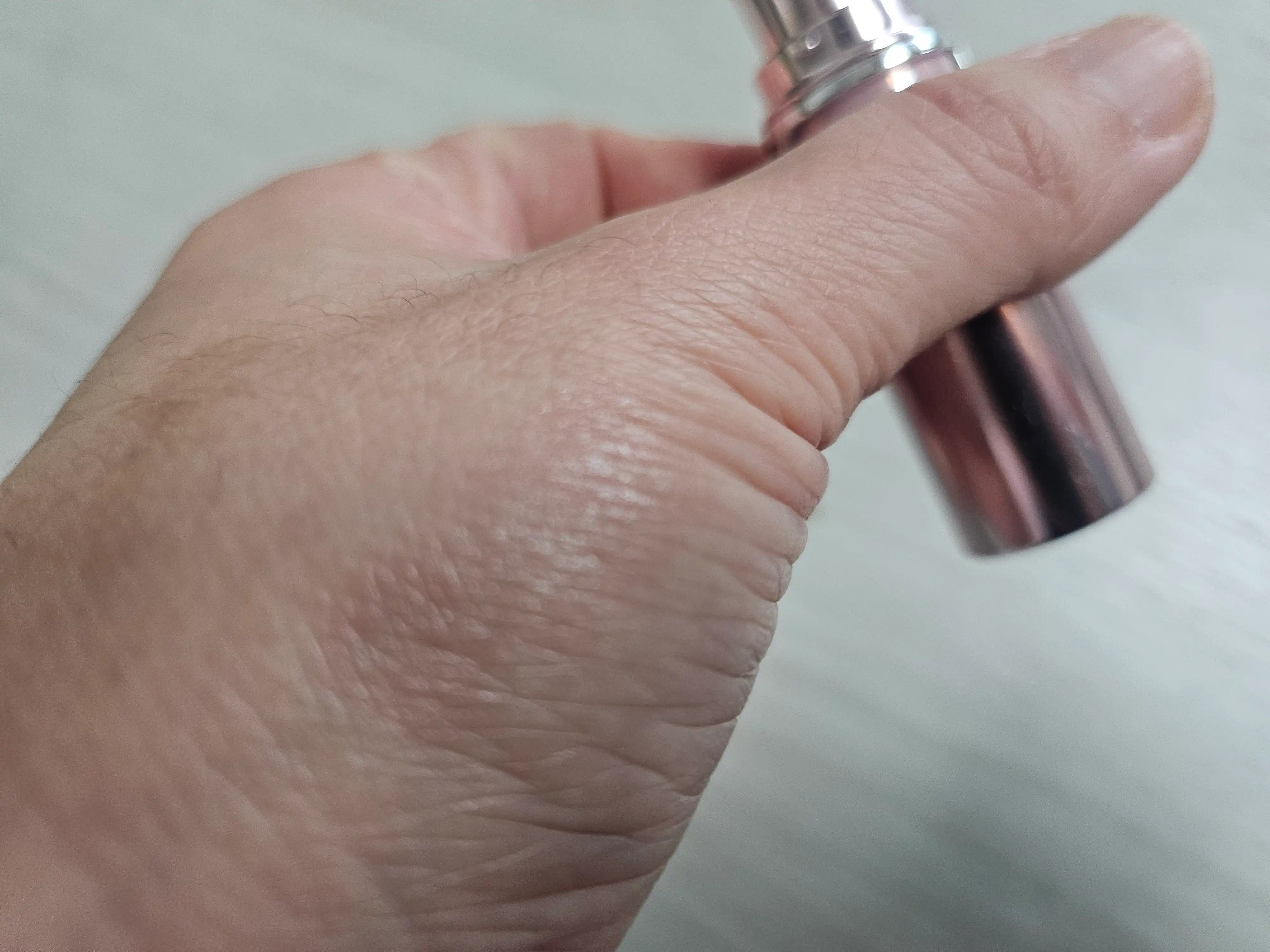 언니의파우치 리뷰 이미지 3 - [캔디 글로우 립밤]