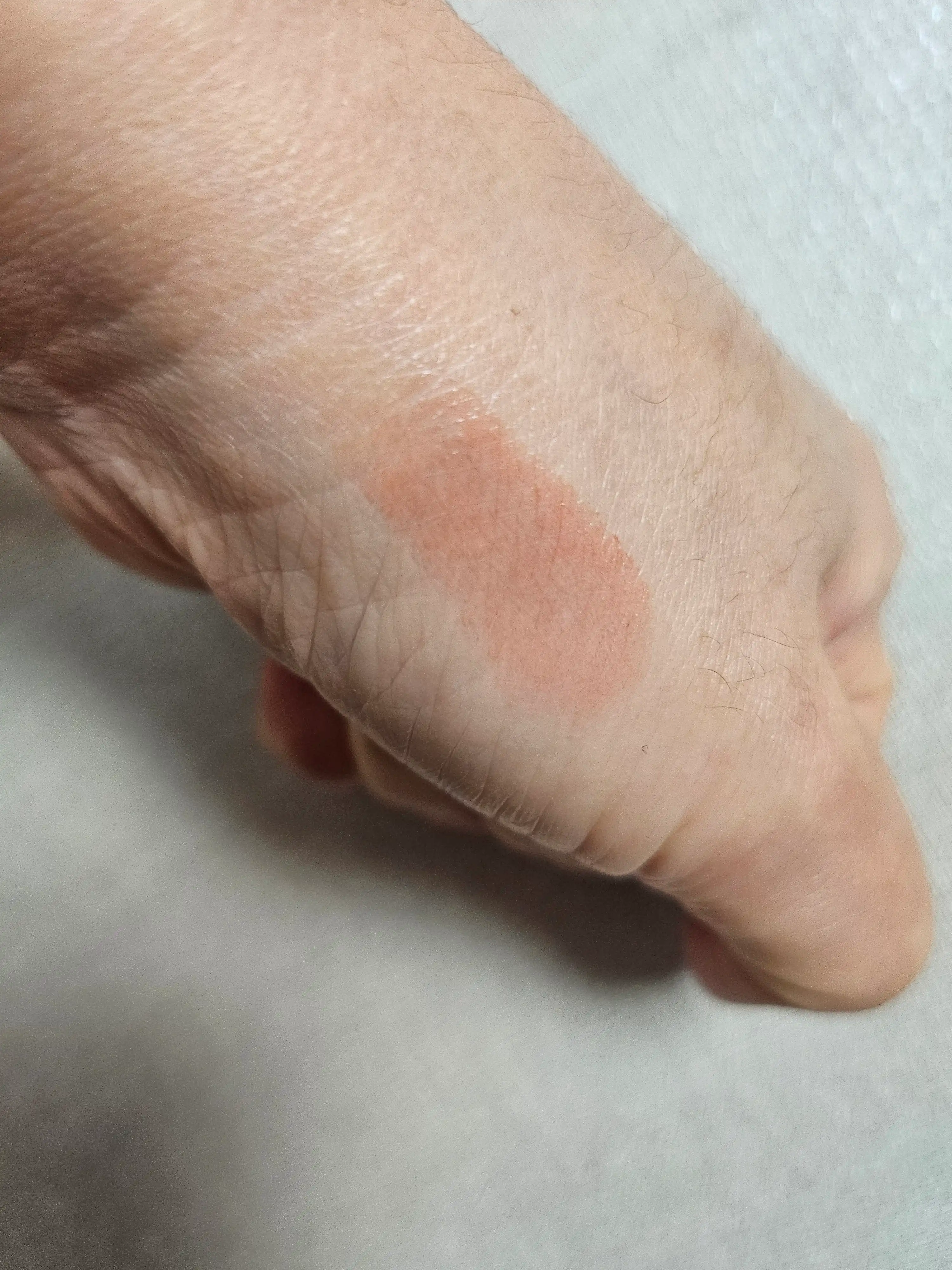 언니의파우치 리뷰 이미지 4 - [플로럴 헤일로 립글로우]