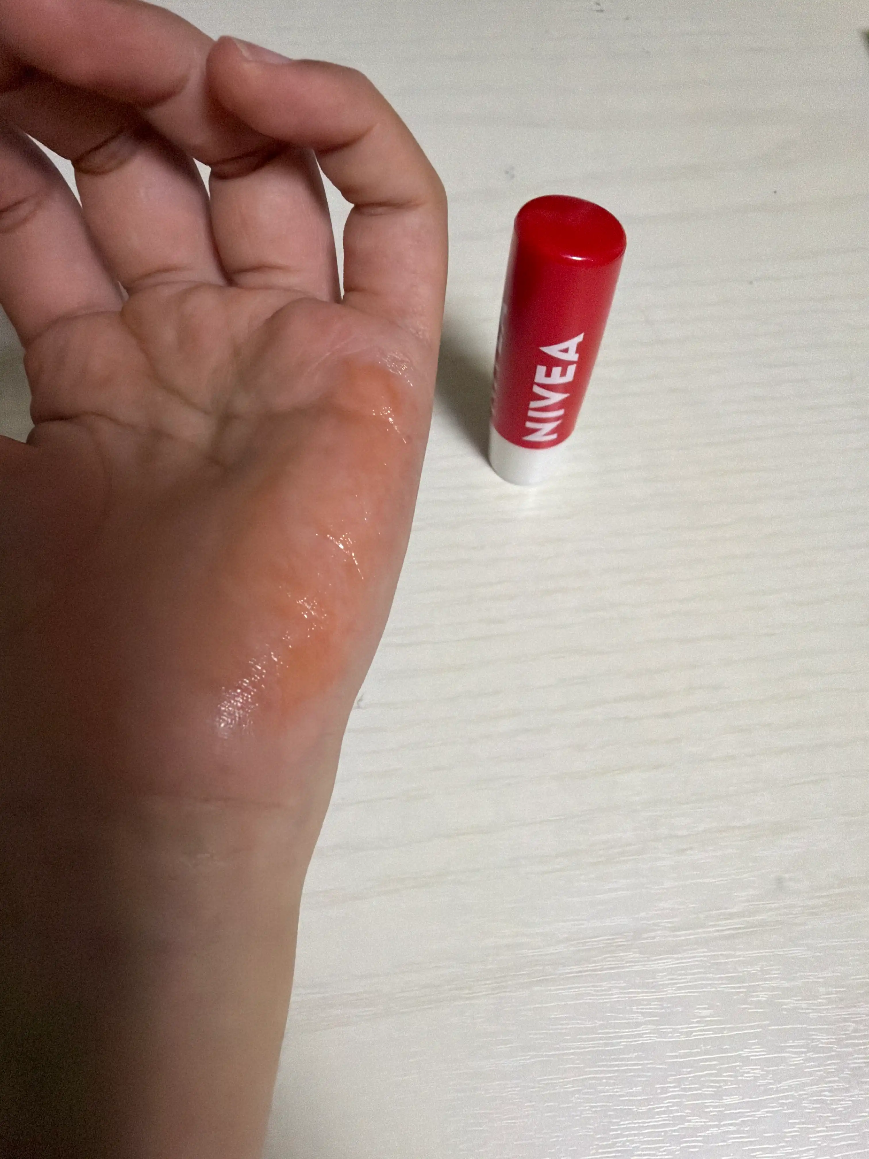 언니의파우치 리뷰 이미지 2 - [립케어 스트로베리 샤인]