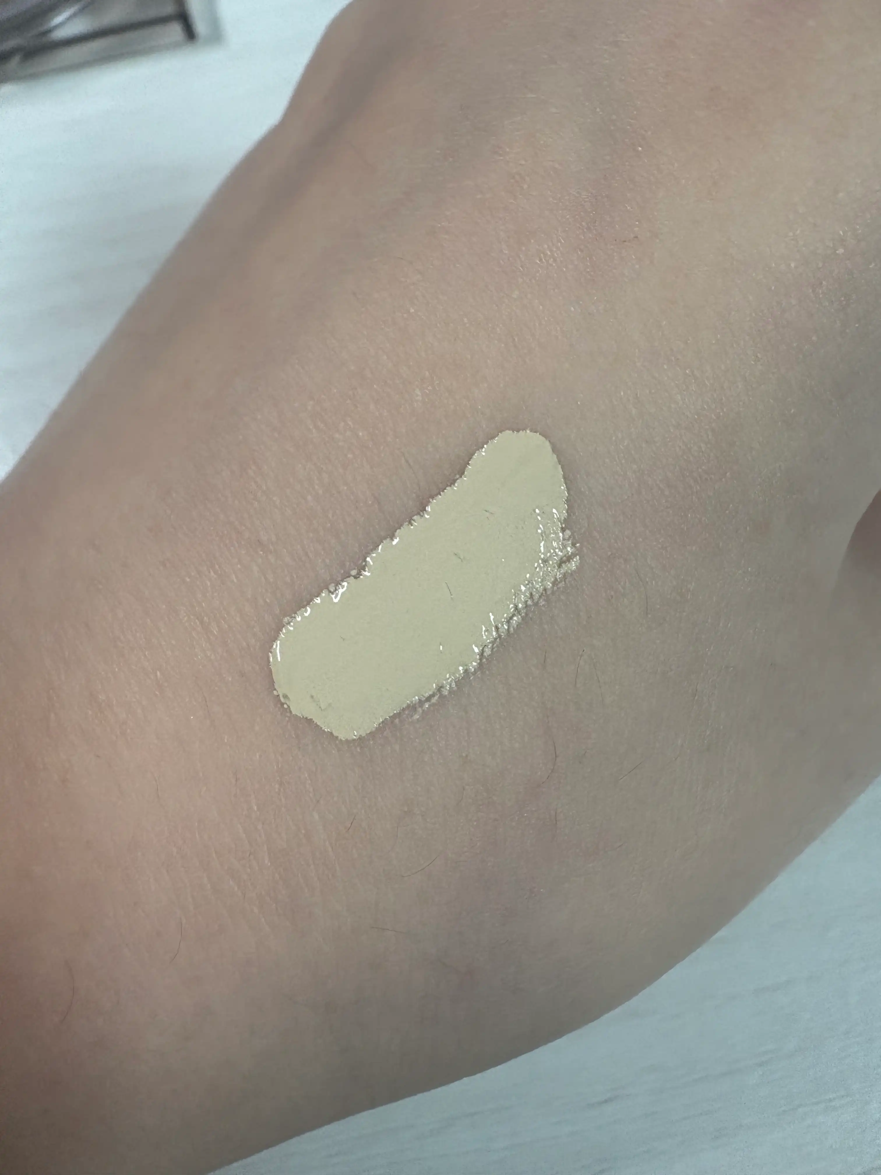 언니의파우치 리뷰 이미지 2 - [테이핑 컨실러 롱웨어]