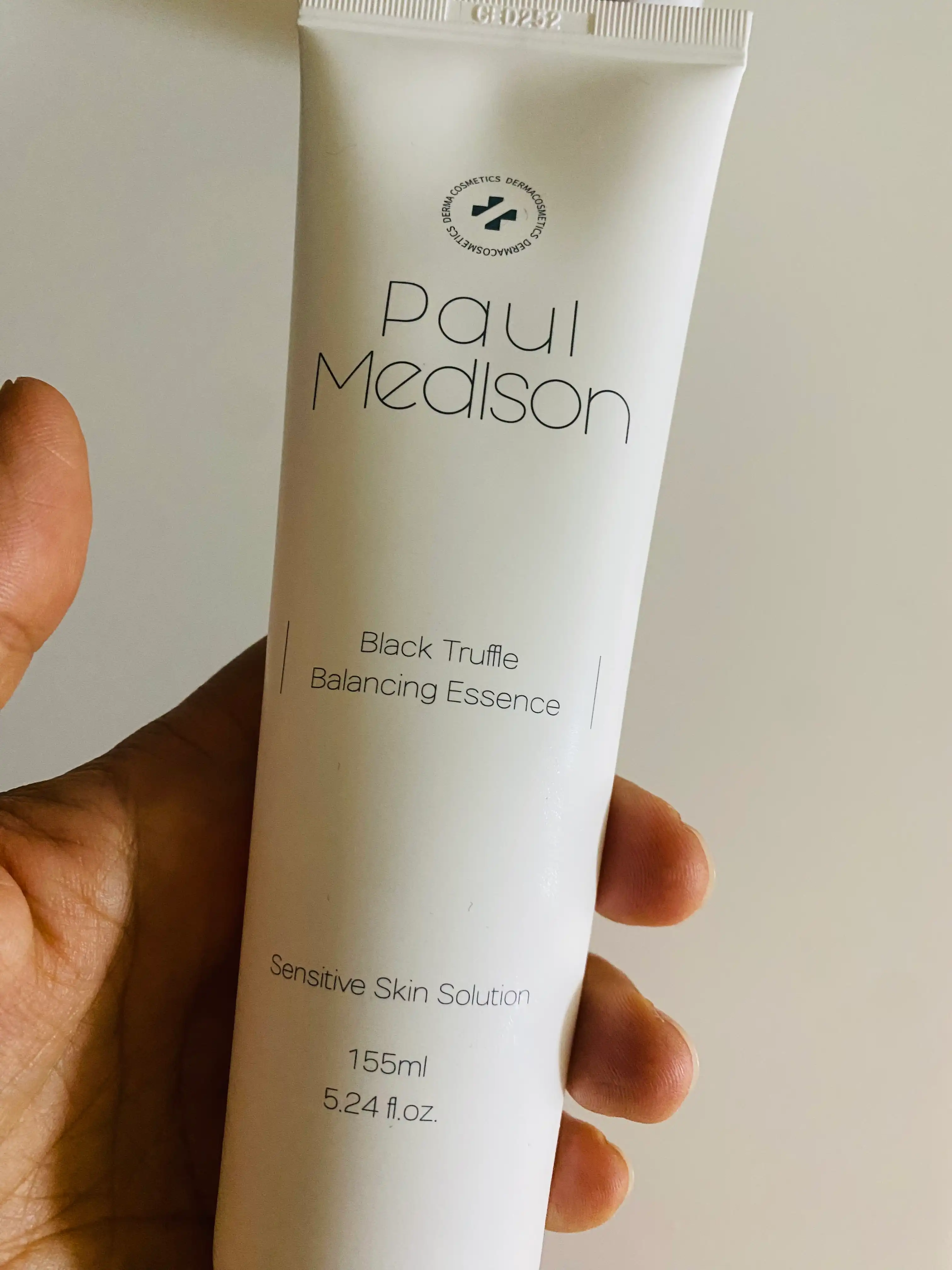 블랙트러플 밸런싱 에센스