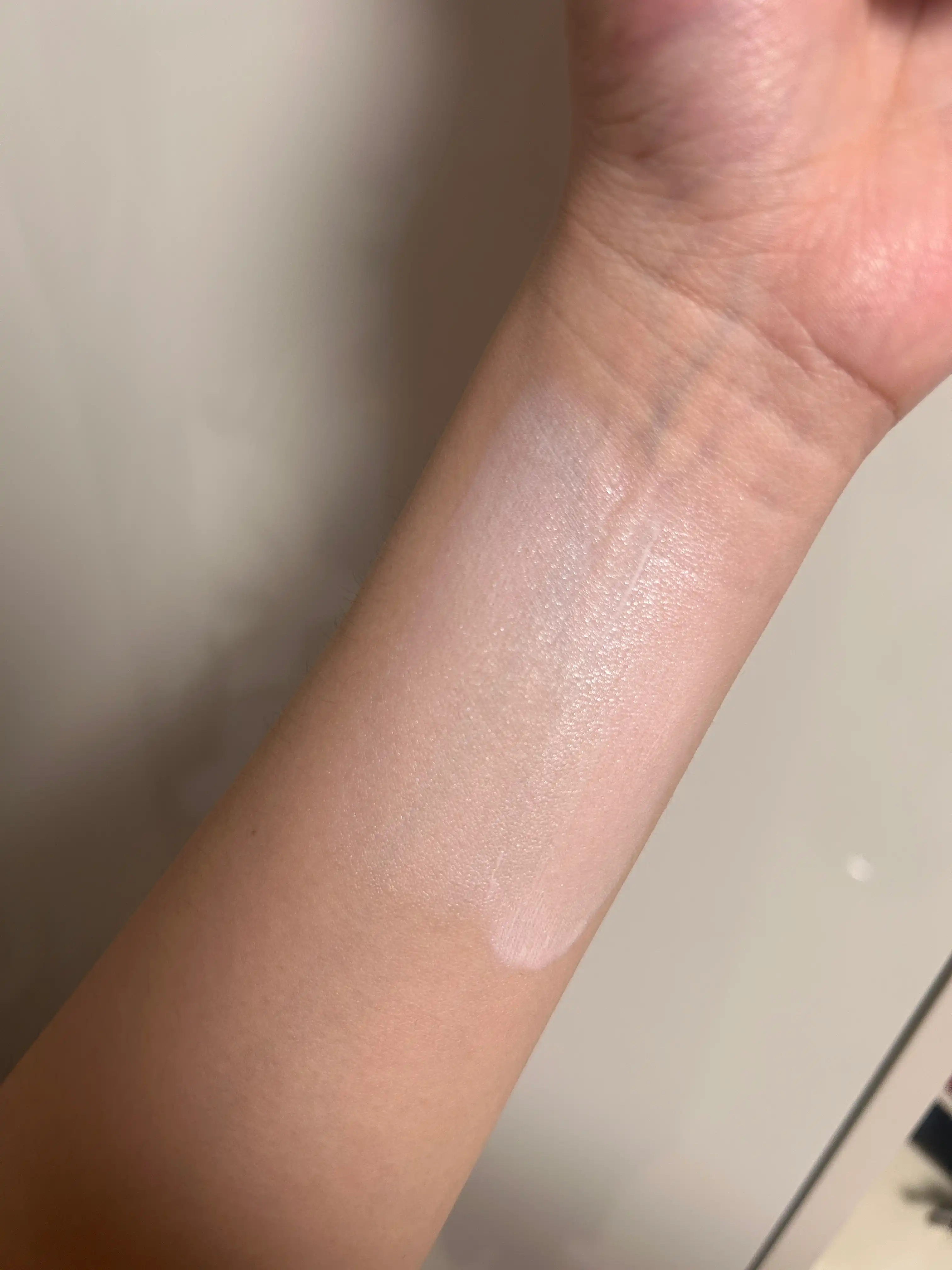 언니의파우치 리뷰 이미지 3 - [맑은 어성초 진정 수분 톤업 선크림]