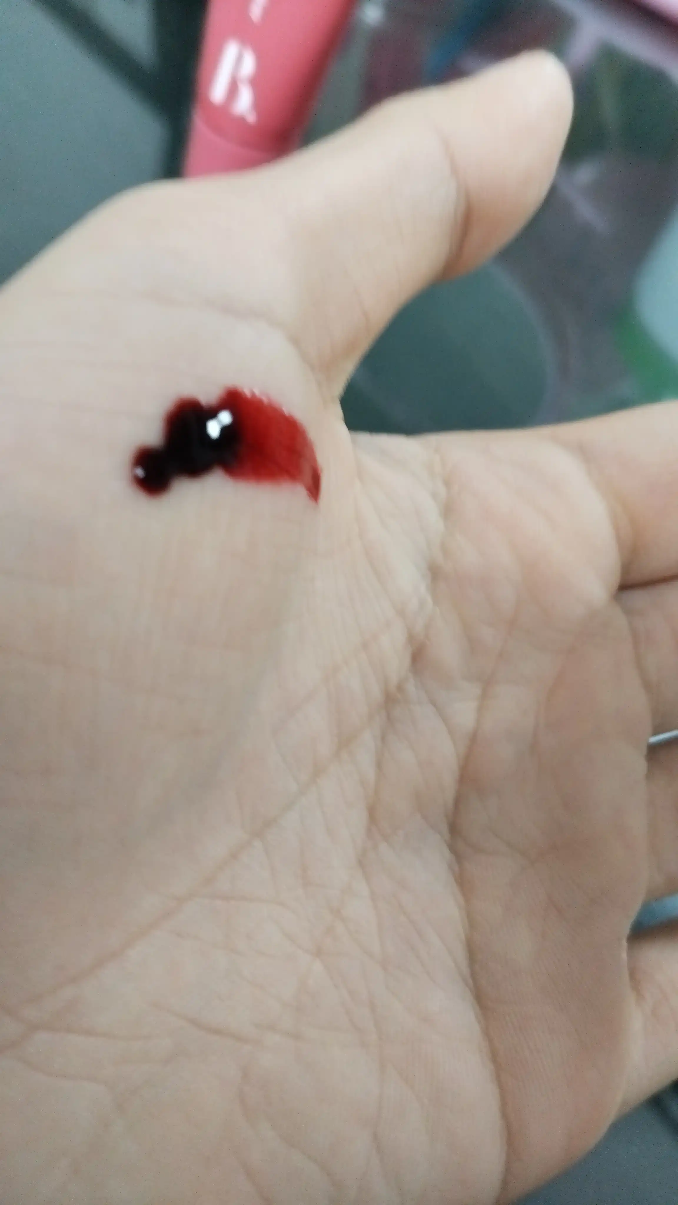 언니의파우치 리뷰 이미지 2 - [립 타투 스티커]