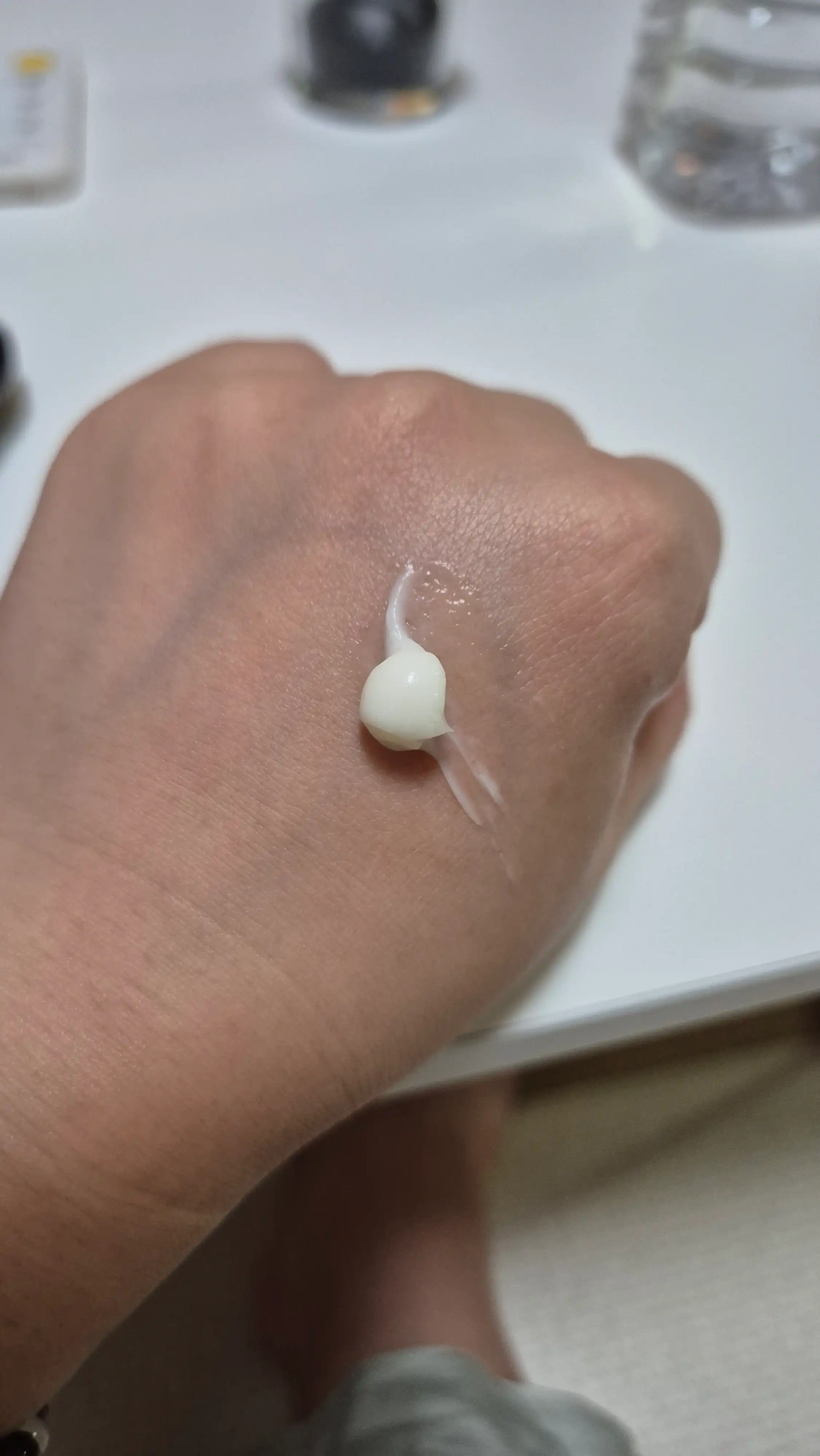 언니의파우치 리뷰 이미지 3 - [퍼퓸 핸드크림 [97 에이프릴 코튼]]