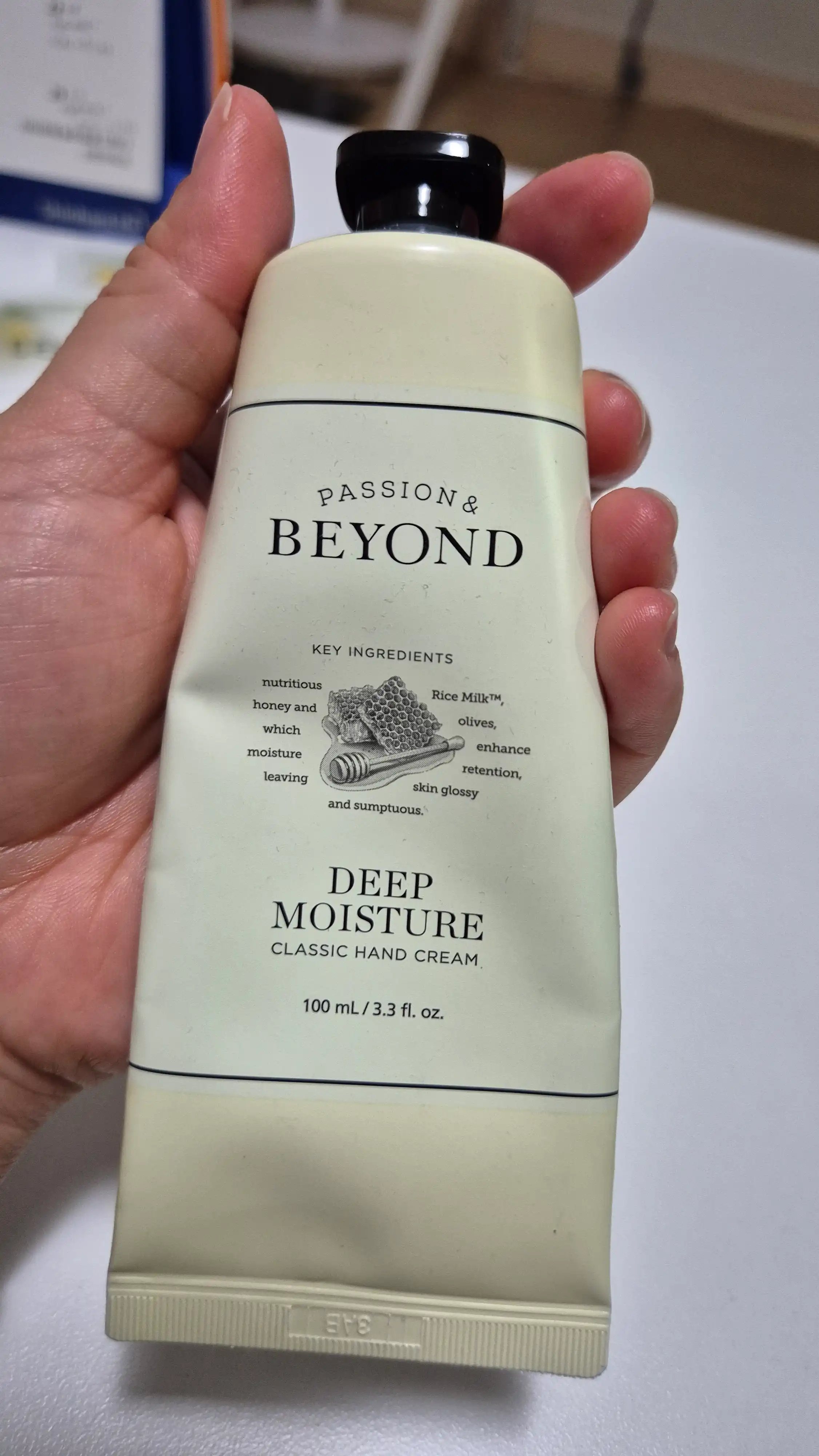 언니의파우치 리뷰 이미지 - [클래식 핸드크림 딥 모이스처]