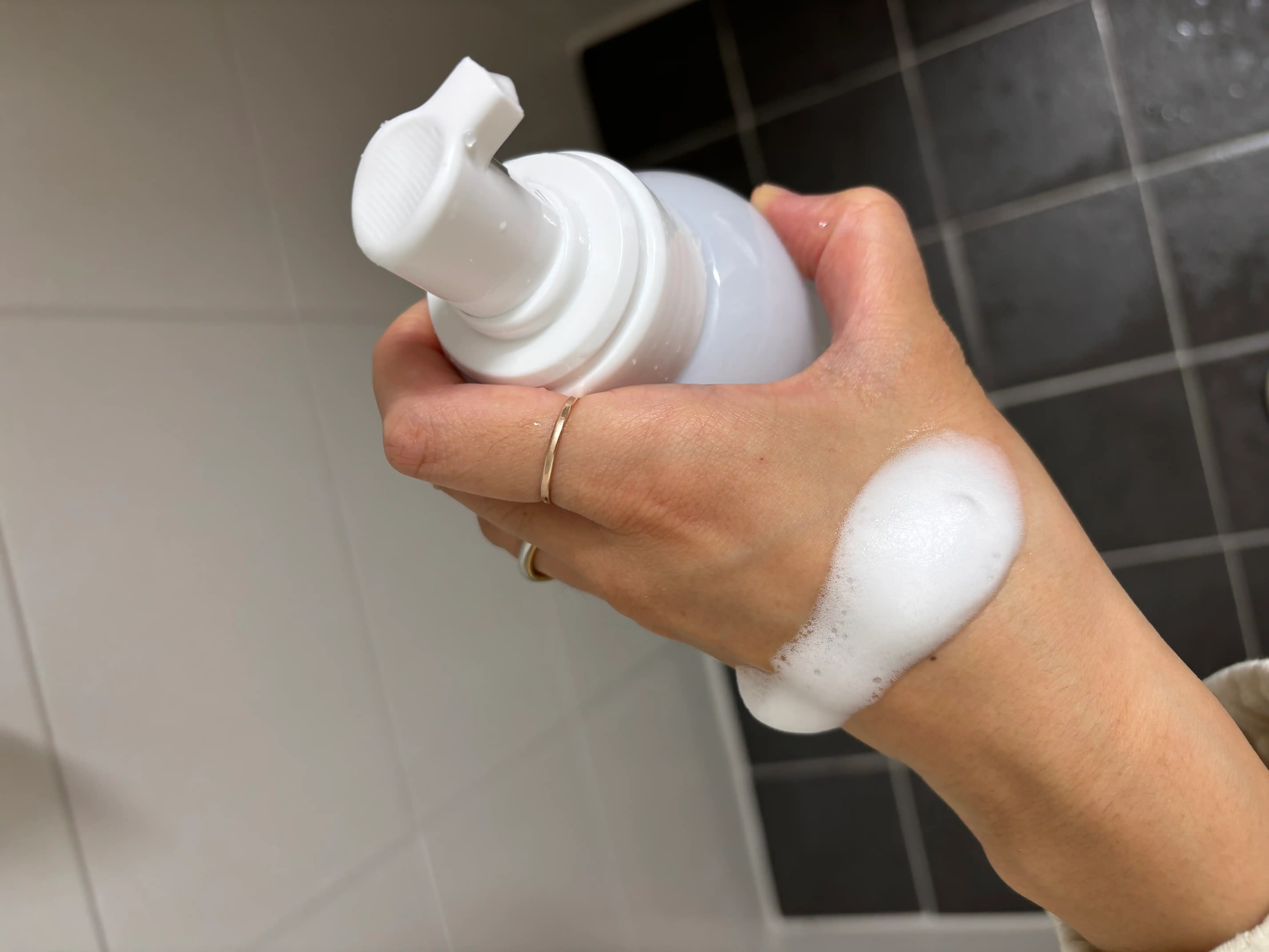 언니의파우치 리뷰 이미지 2 - [프로 바이틱스 스킨 베리어 약산성 여성 청결제]