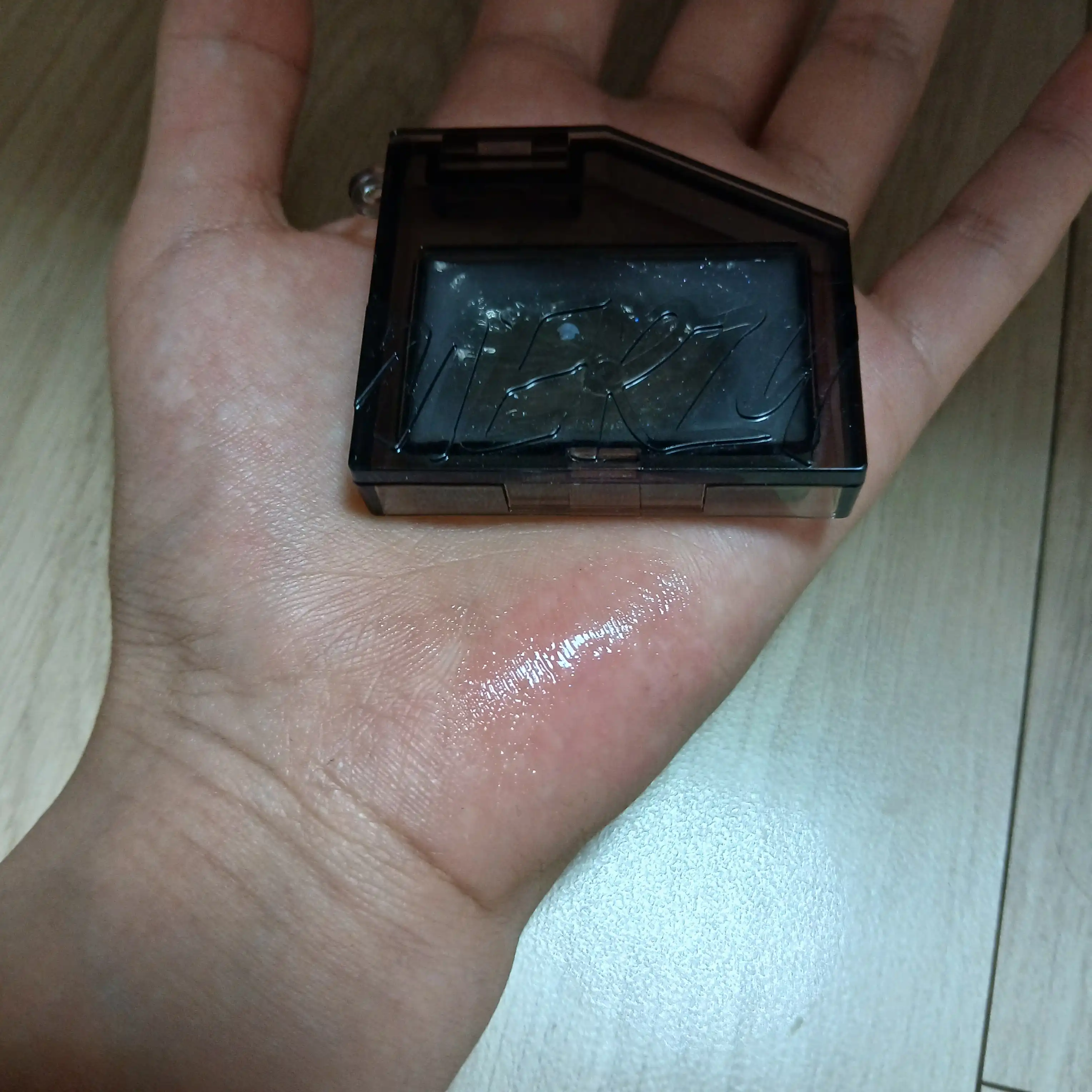 언니의파우치 리뷰 이미지 4 - [렛츠 웨어링 립앤치크 키링]