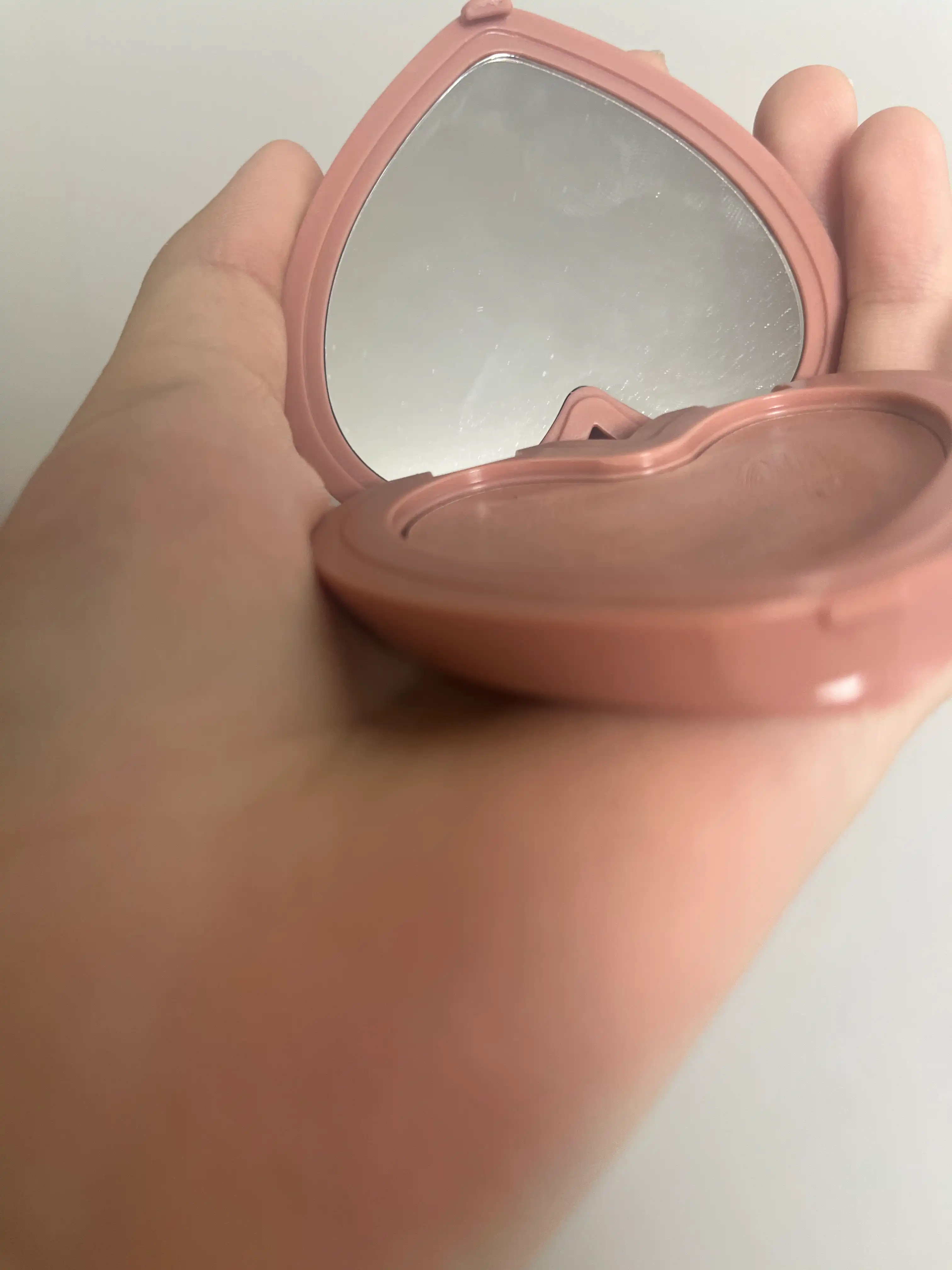 언니의파우치 리뷰 이미지 2 - [(릴리 스카우트 에디션) 러브빔 크밤]