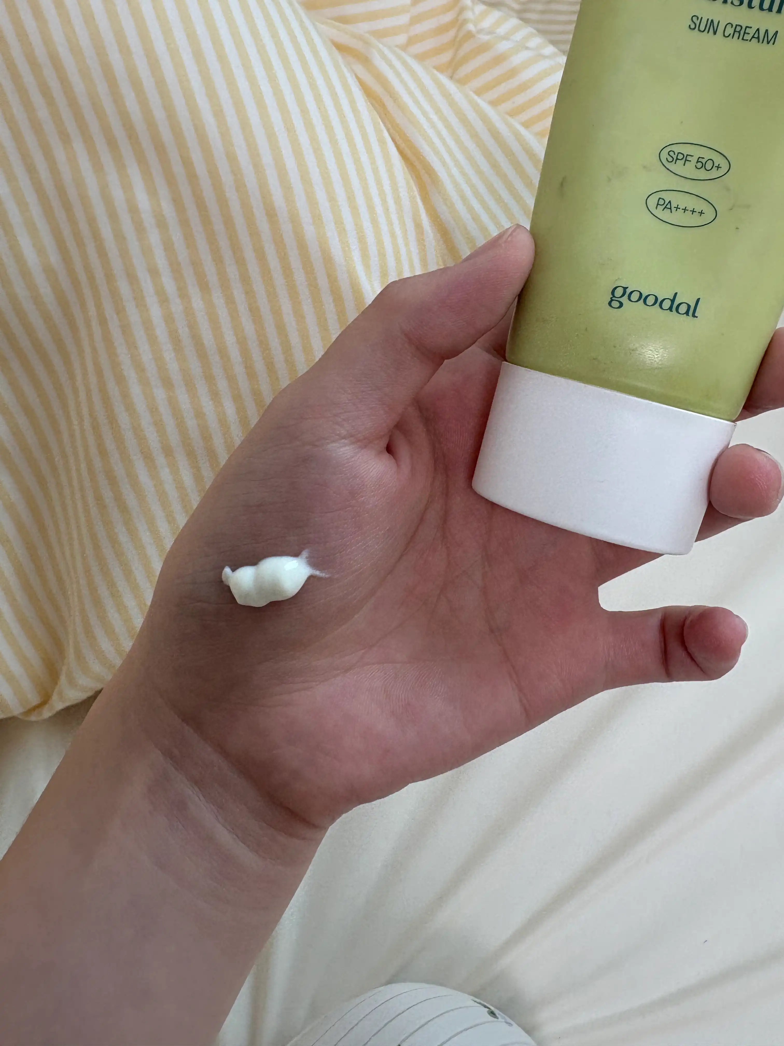 언니의파우치 리뷰 이미지 2 - [맑은 어성초 진정 수분 선크림]