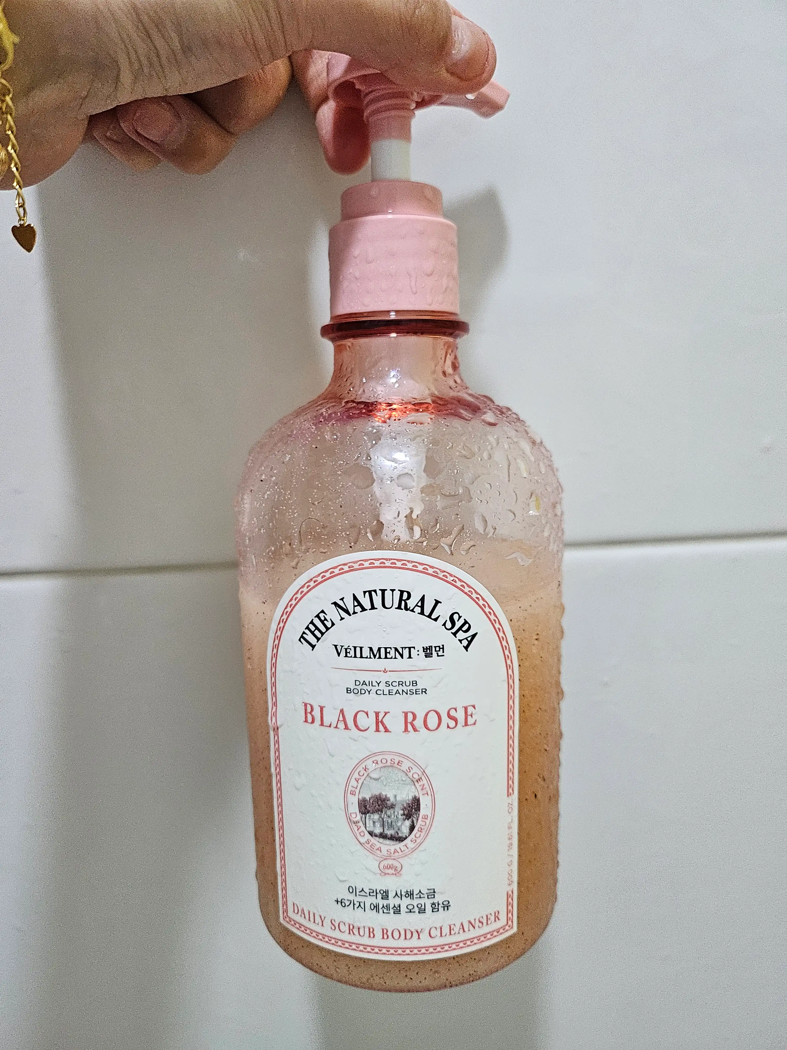 언니의파우치 리뷰 이미지 - [밸먼 내추럴 스파 블랙로즈 사해소금 스크럽 바디클렌저]