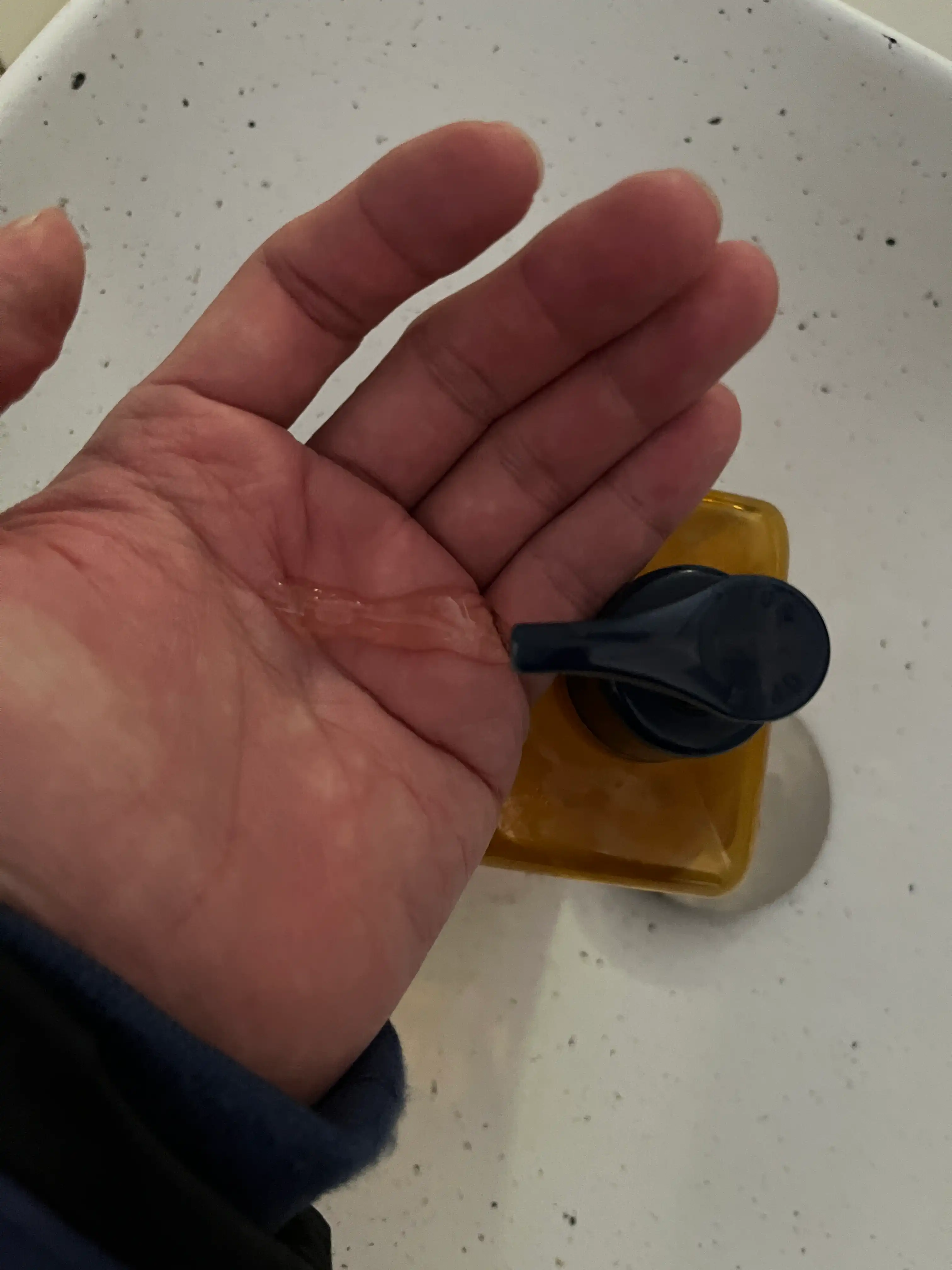 언니의파우치 리뷰 이미지 3 - [시어 라벤더 핸드 앤 바디 리퀴드 솝]