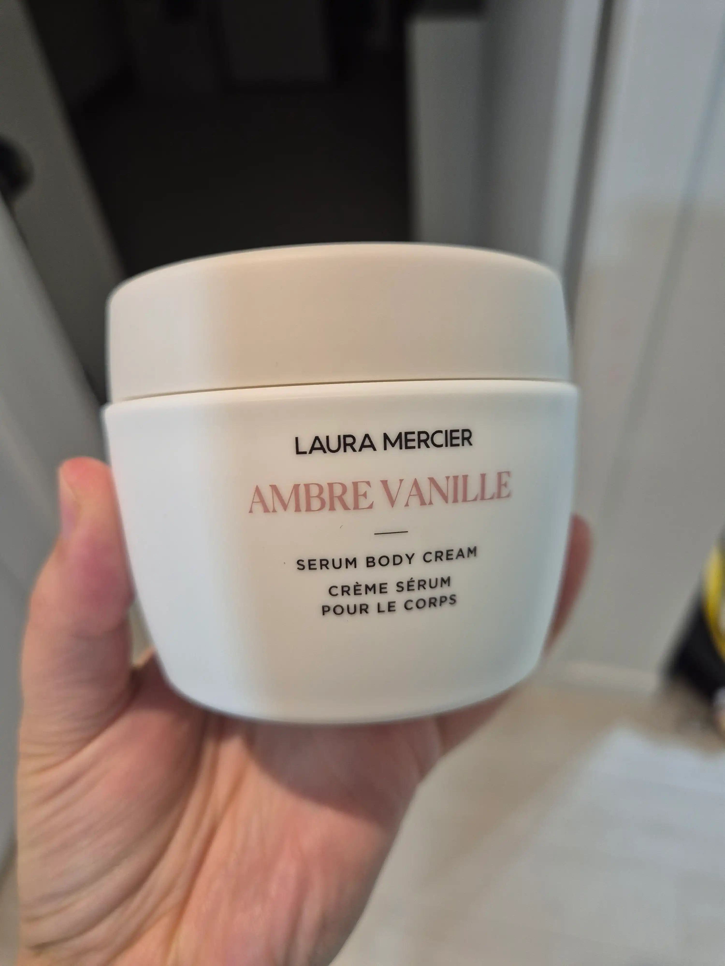 언니의파우치 리뷰 이미지 - [세럼 바디 크림 [네롤리 드 수드]]