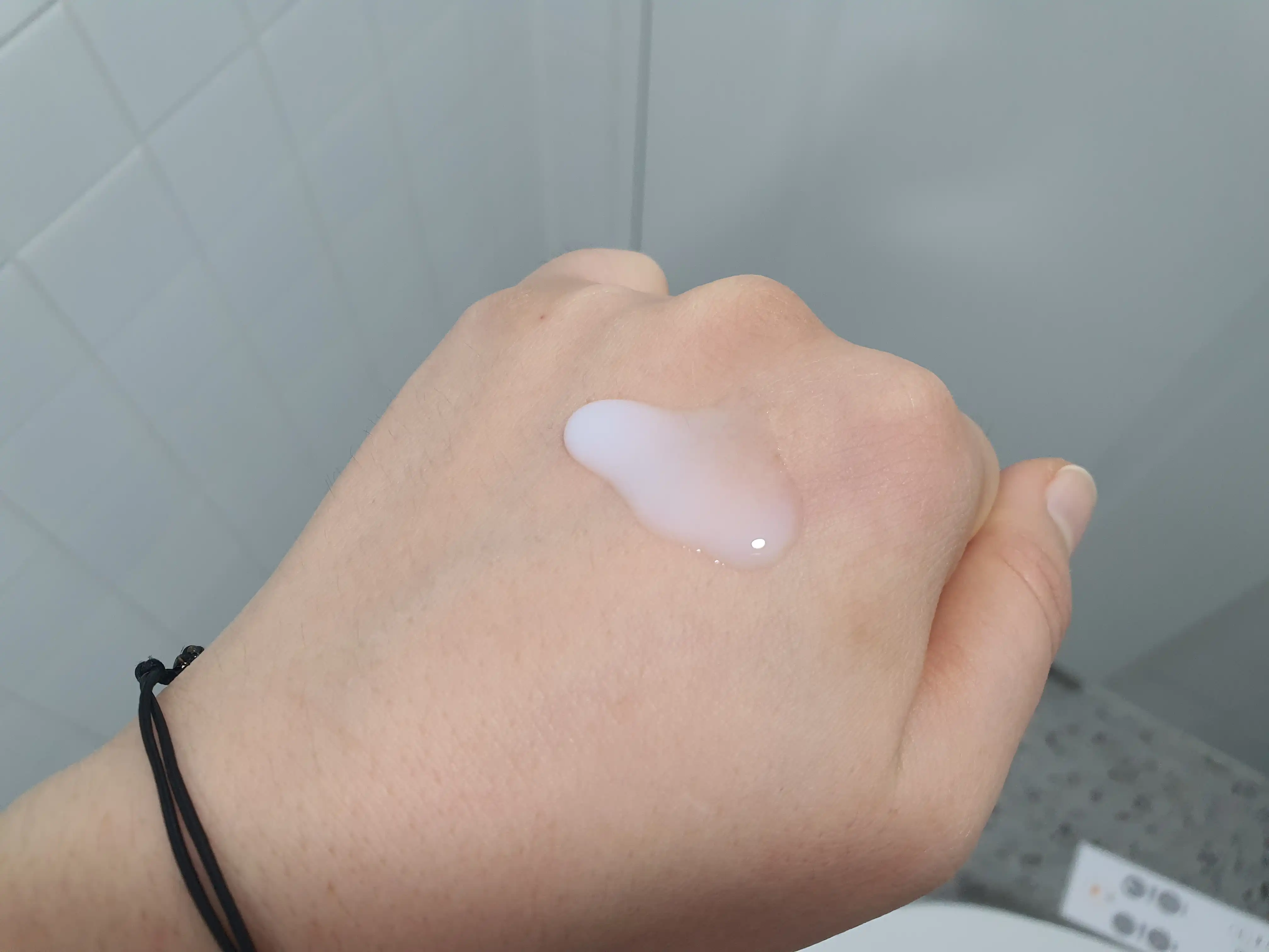 언니의파우치 리뷰 이미지 2 - [센텔라 니오좀 판테놀 비5 밀키 토너]