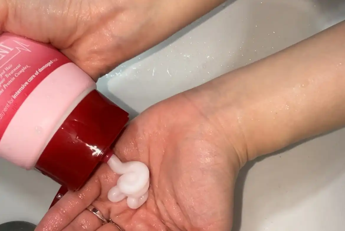 언니의파우치 리뷰 이미지 2 - [데미지 케어 리커버 트리트먼트]