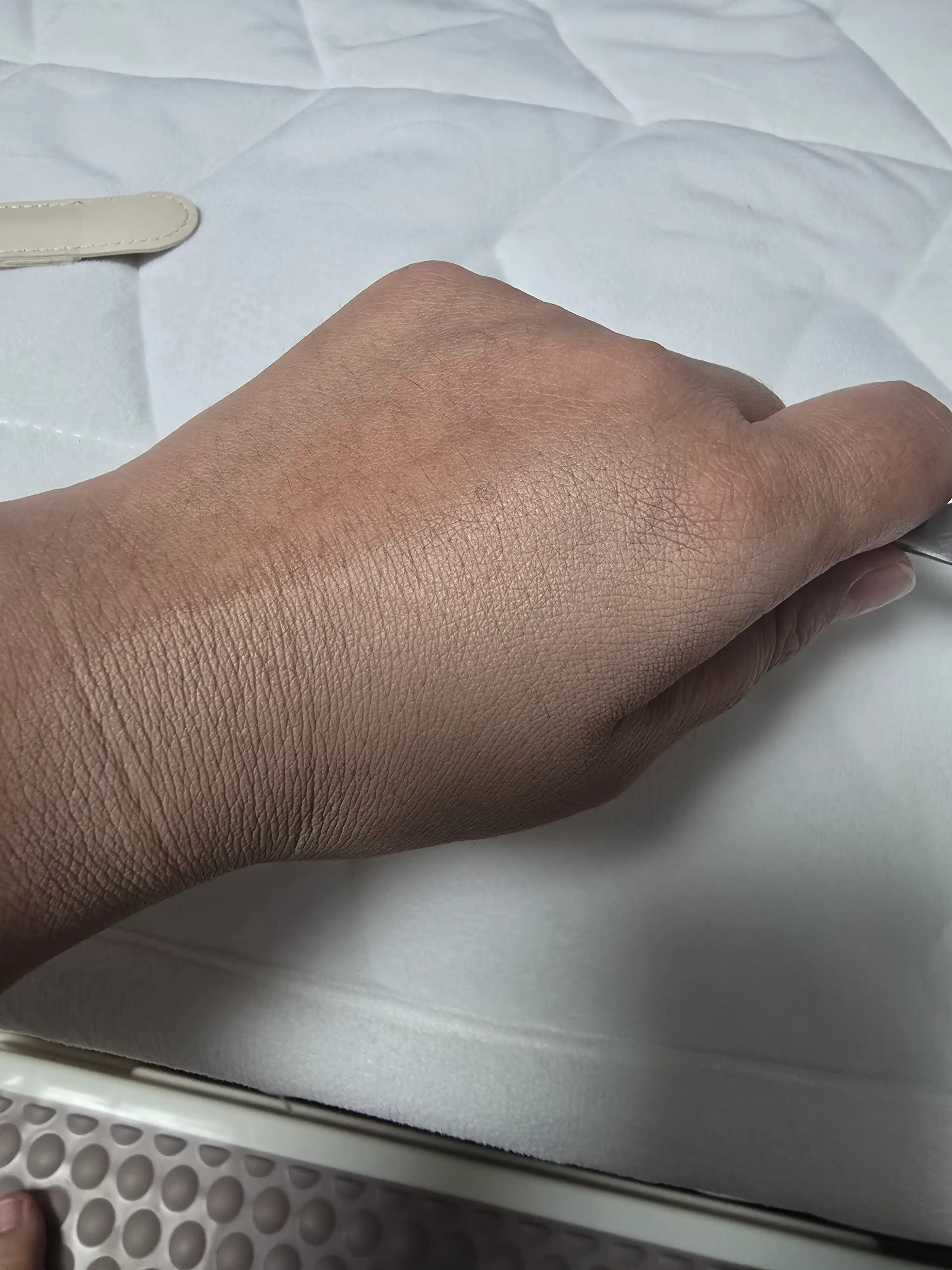 언니의파우치 리뷰 이미지 5 - [실키 스테이 24H 롱웨어 파운데이션]