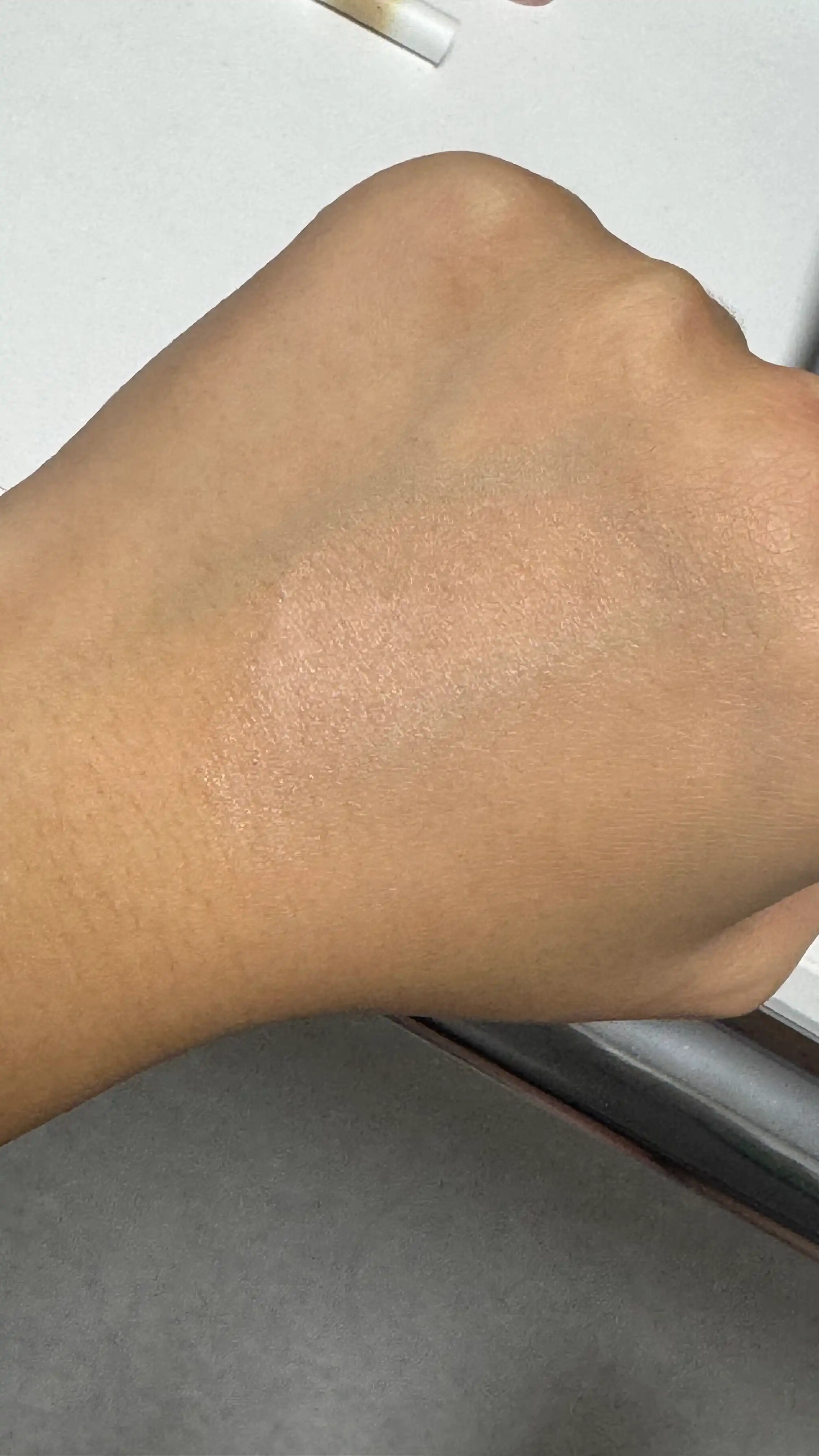 언니의파우치 리뷰 이미지 4 - [에센셜 스킨 누더 쿠션]