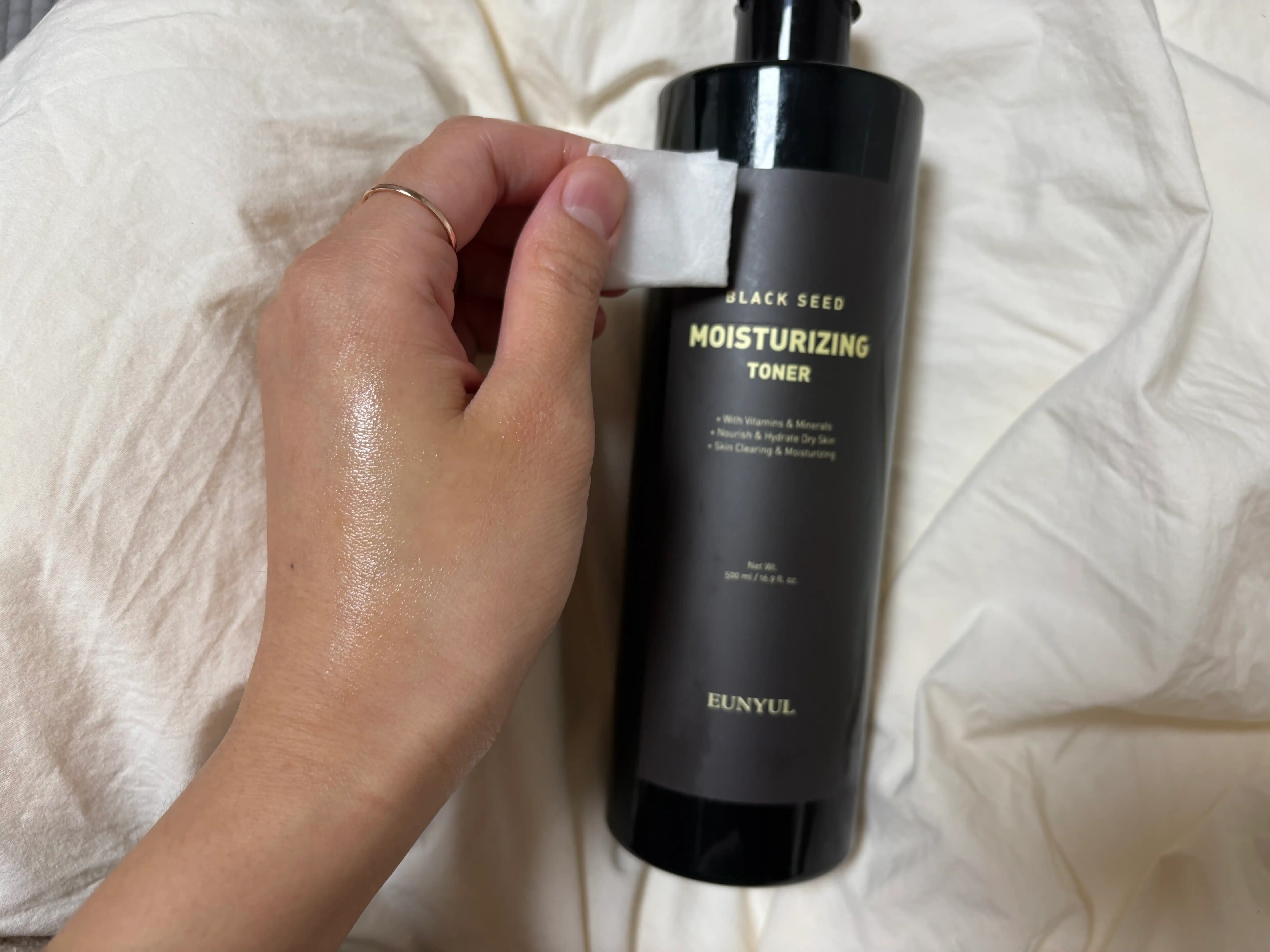 언니의파우치 리뷰 이미지 2 - [블랙씨드 수분토너]